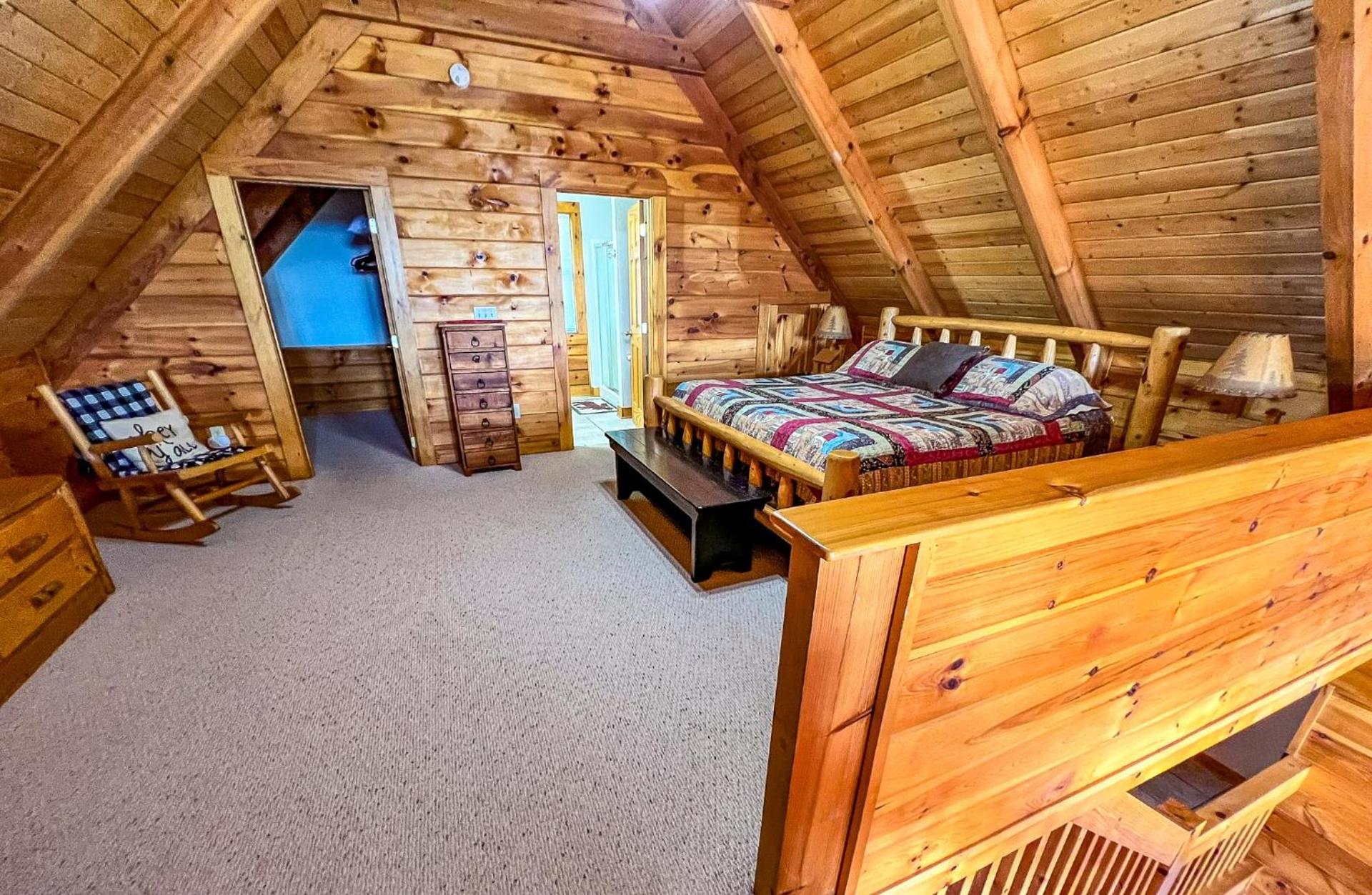 Dream Mountain Lodge photo 12