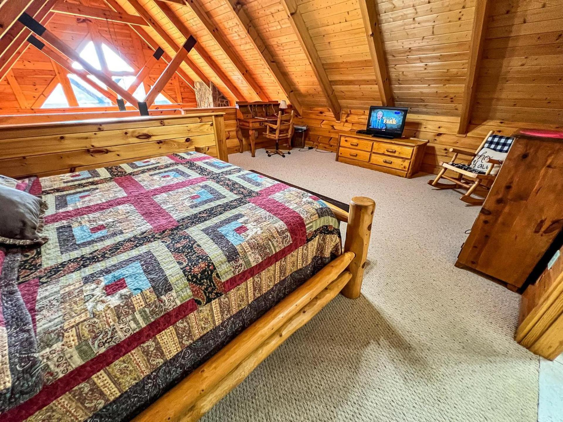 Dream Mountain Lodge photo 16