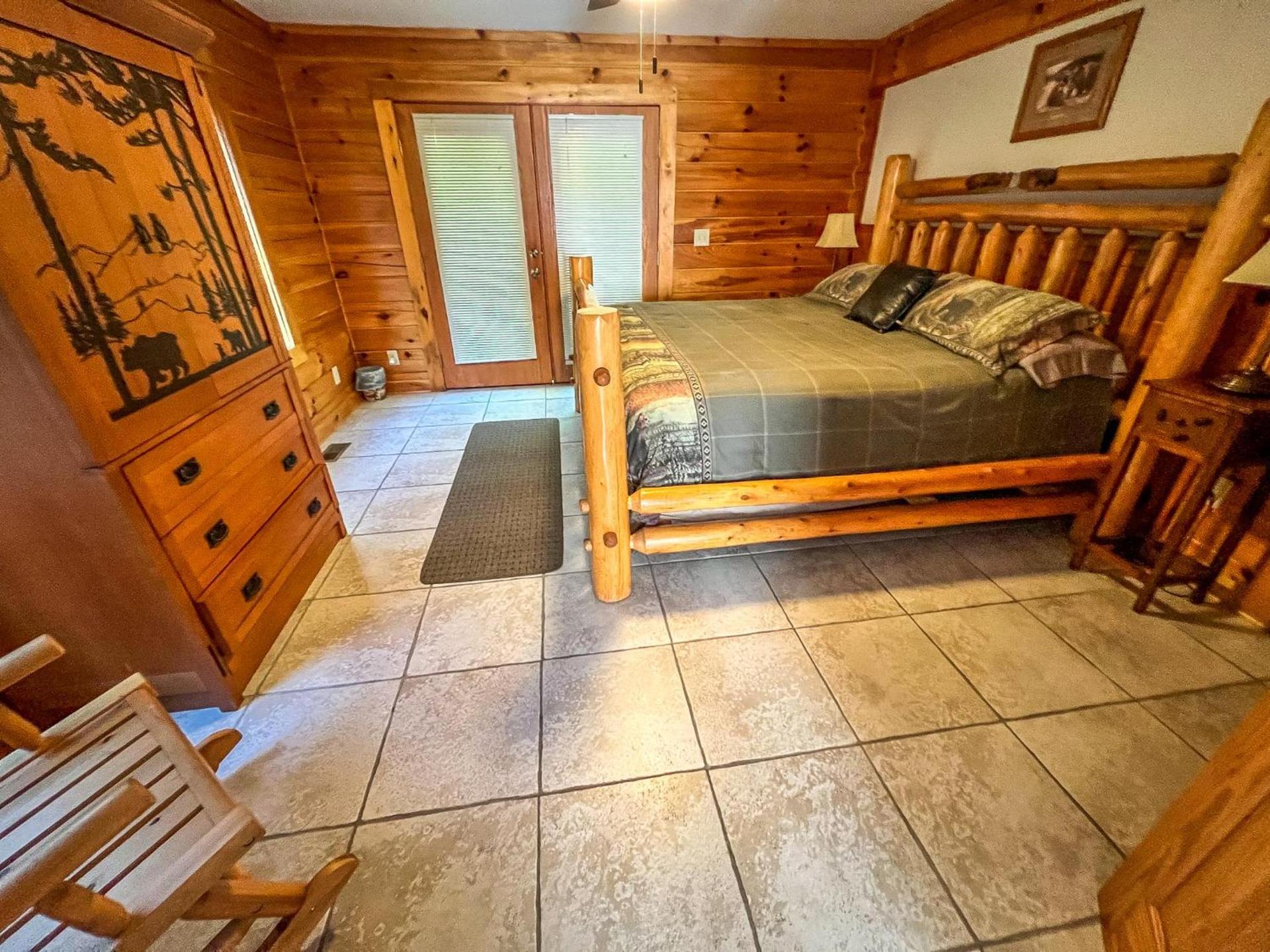 Dream Mountain Lodge photo 17