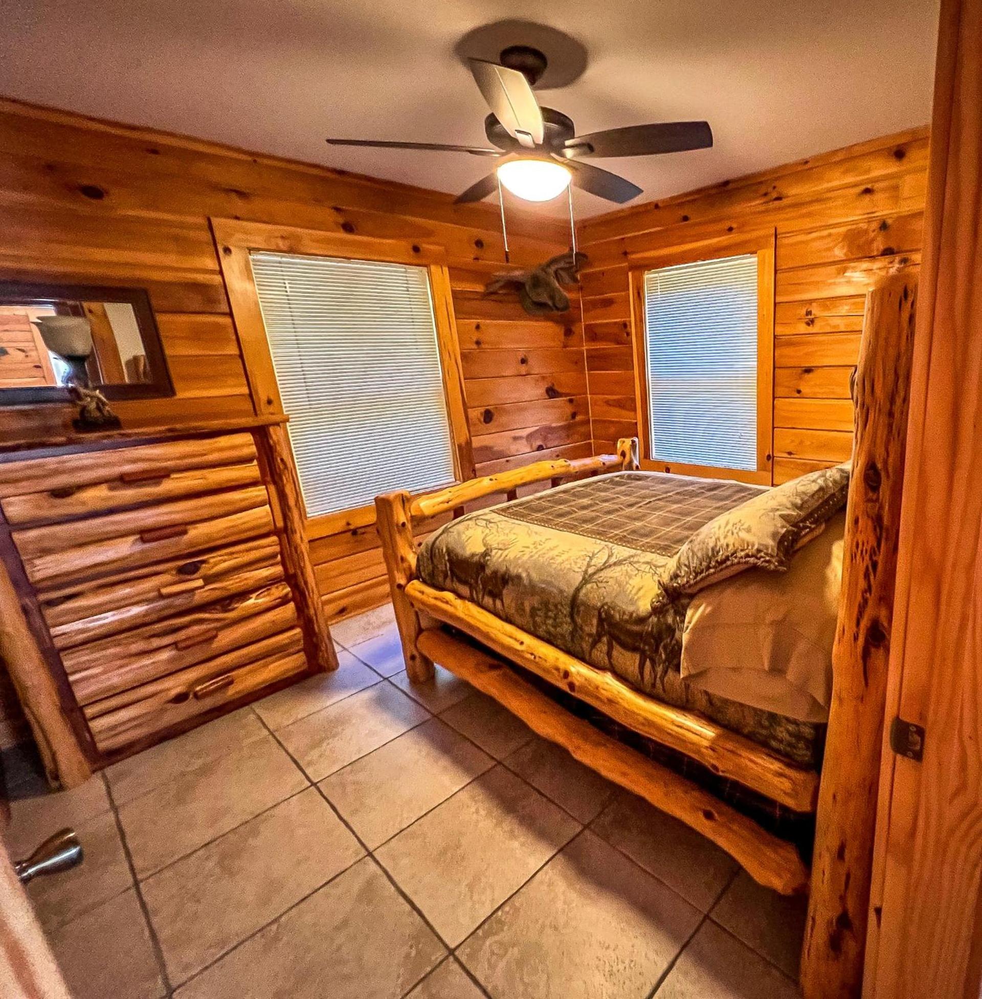 Dream Mountain Lodge photo 23