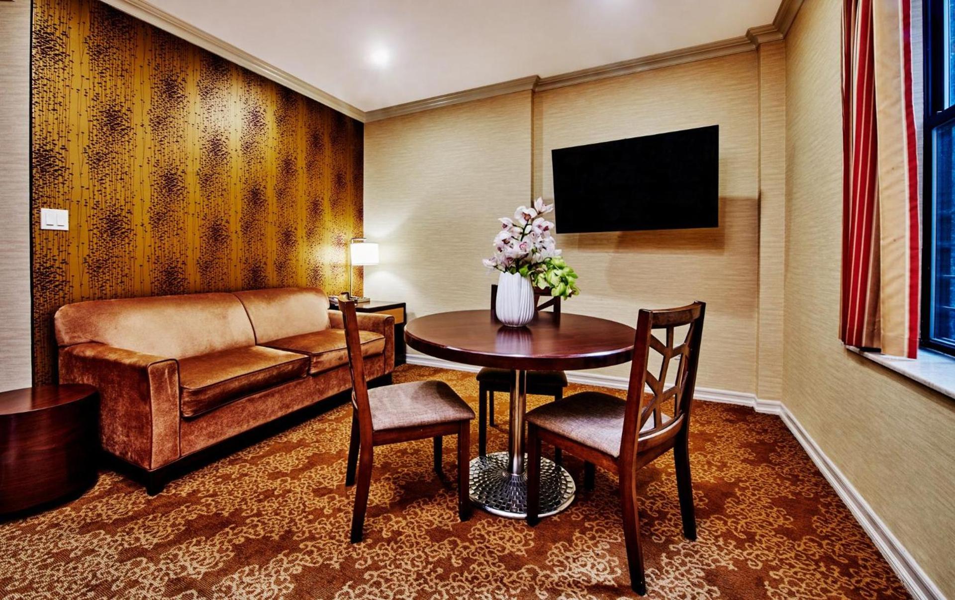 Radio City Apartments photo 26