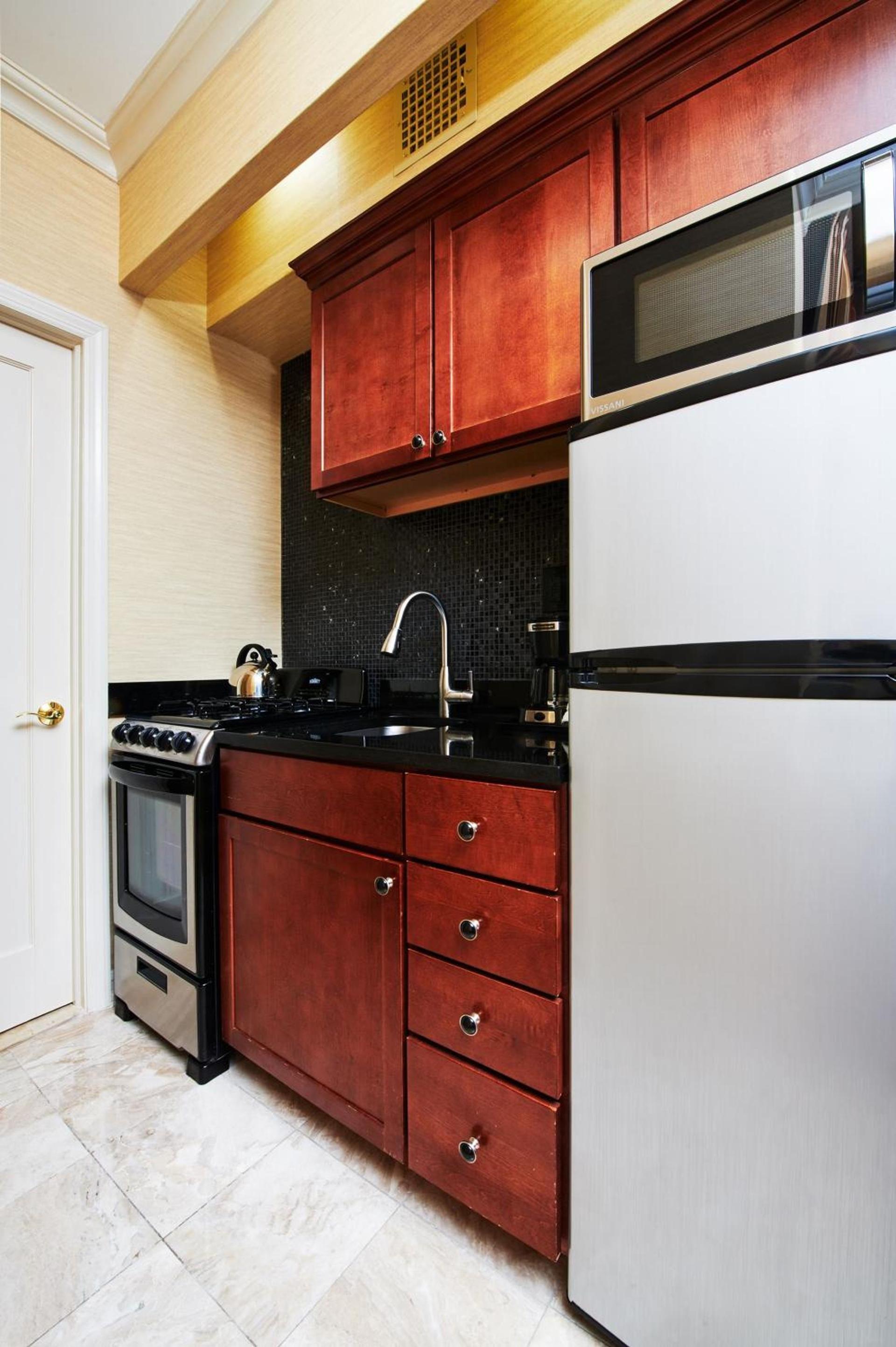 Radio City Apartments photo 37