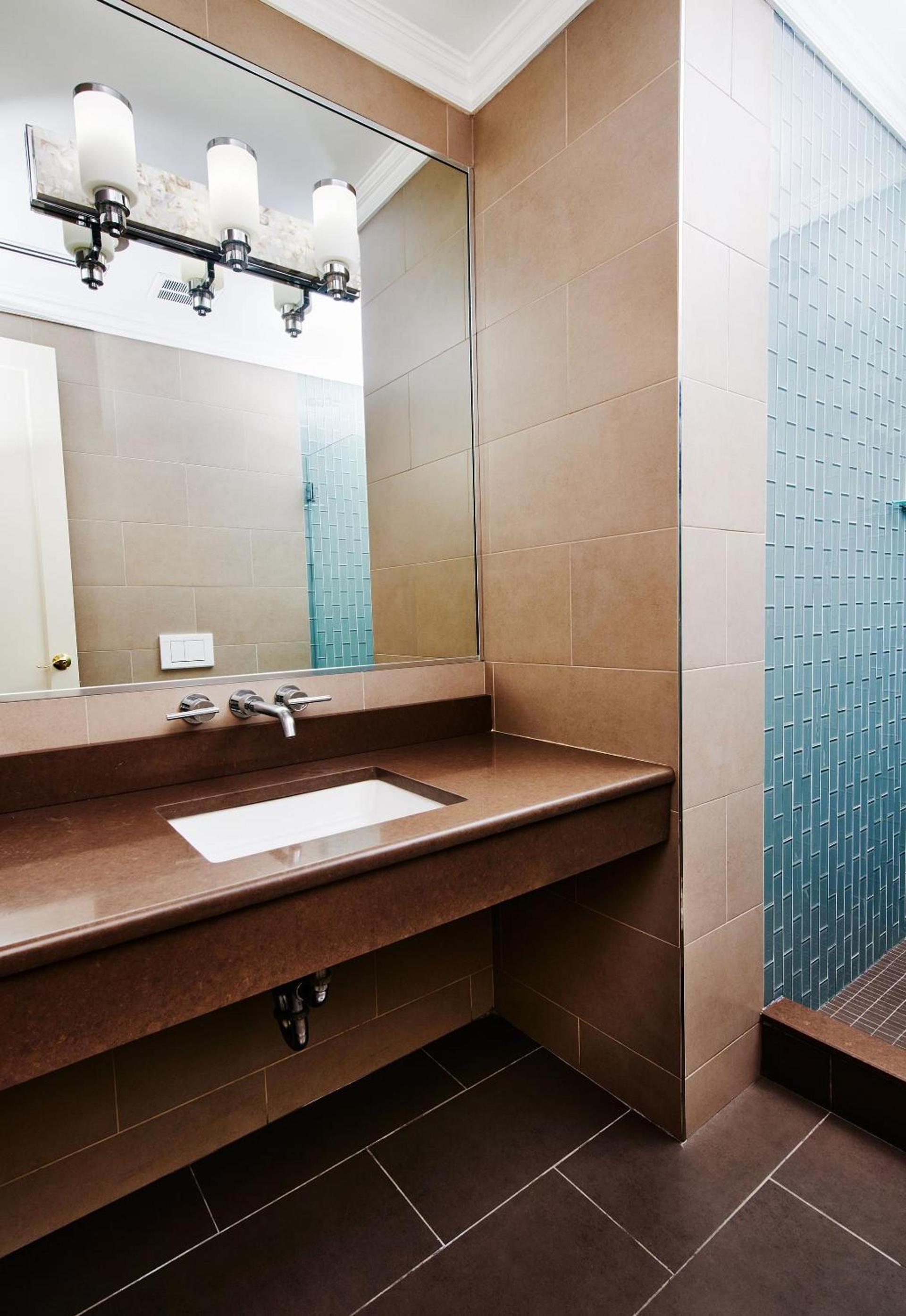 Radio City Apartments photo 41