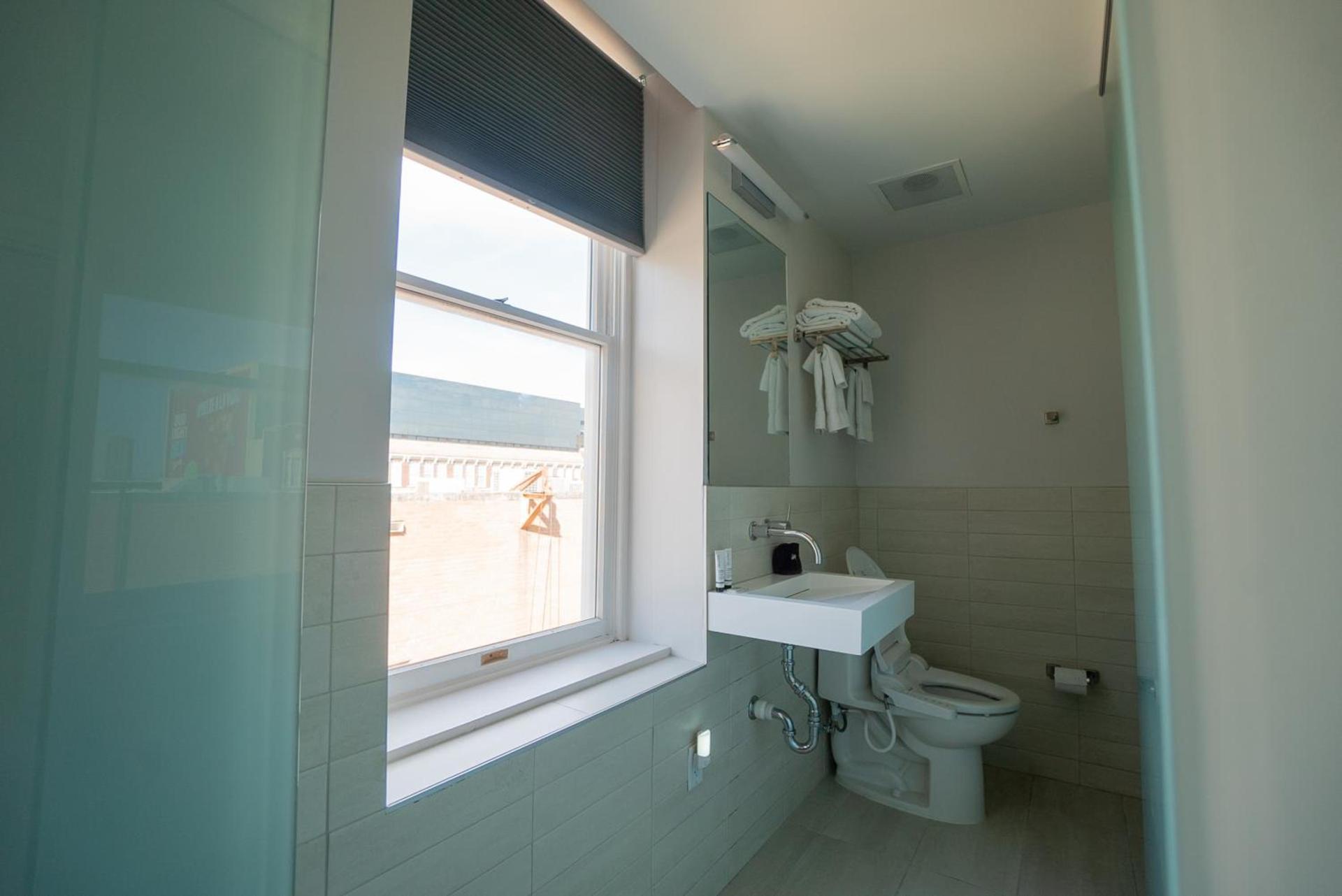 SOVA Micro-Room & Social Hotel photo 40