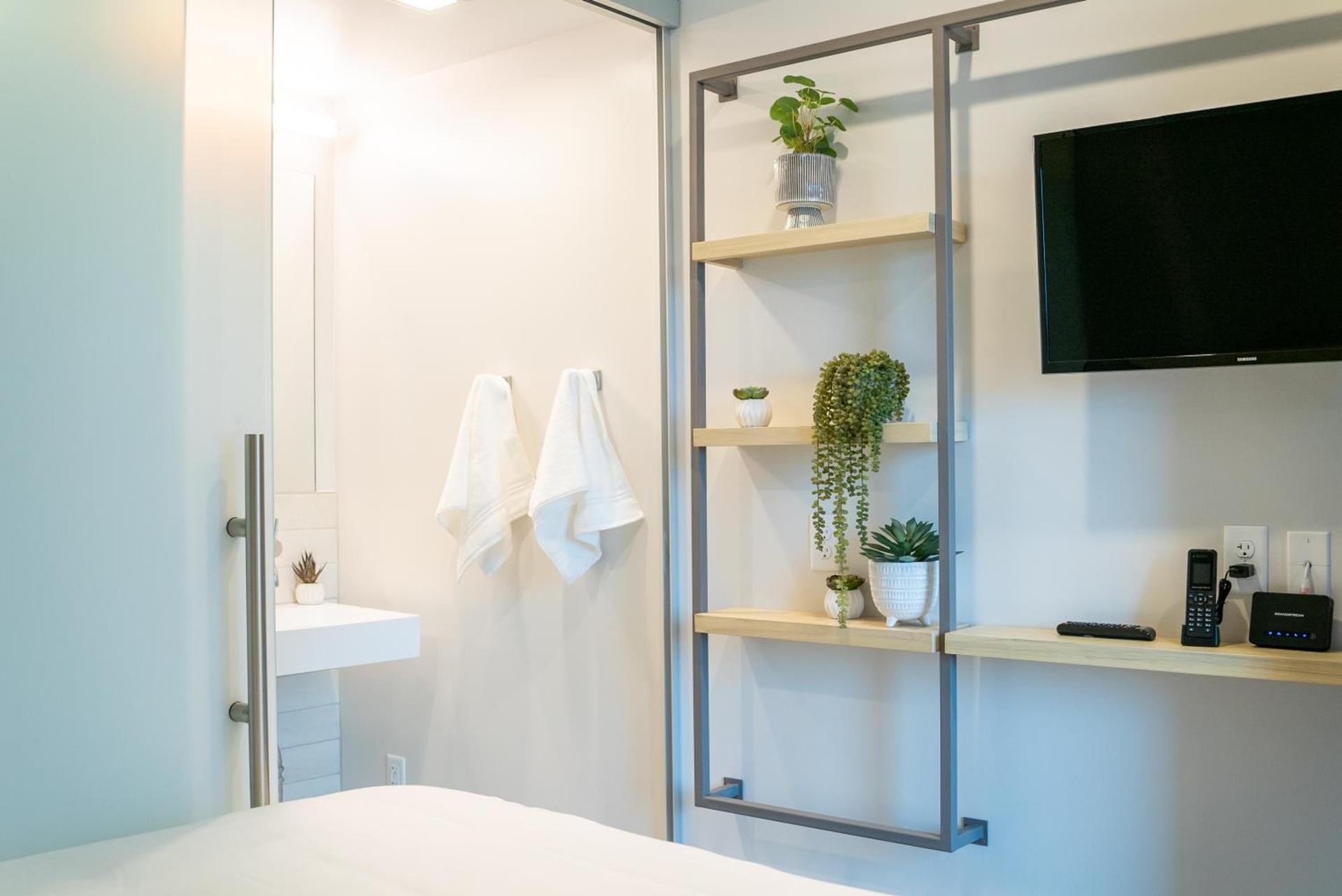 SOVA Micro-Room & Social Hotel photo 41