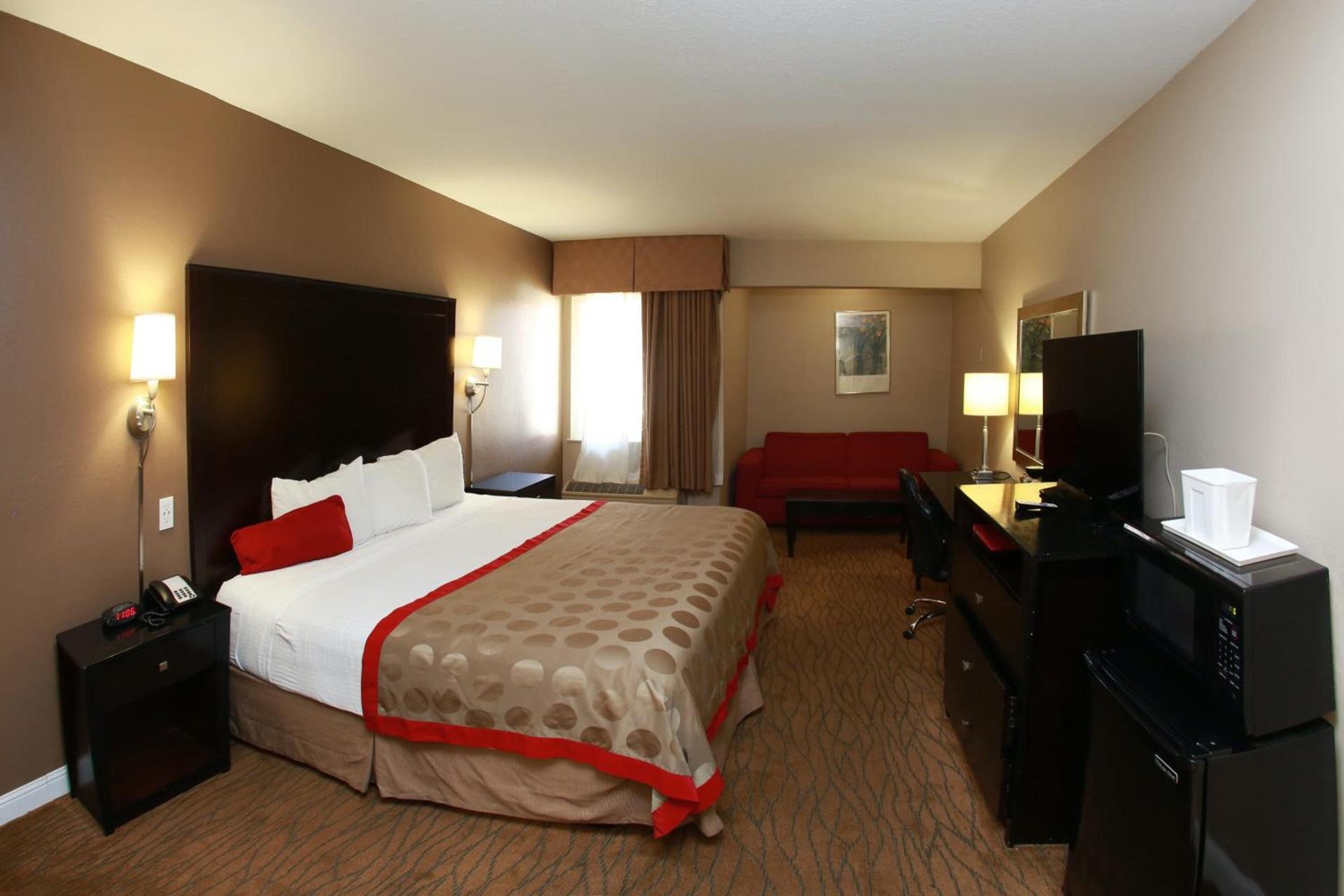 Ramada by Wyndham Fresno North photo 30