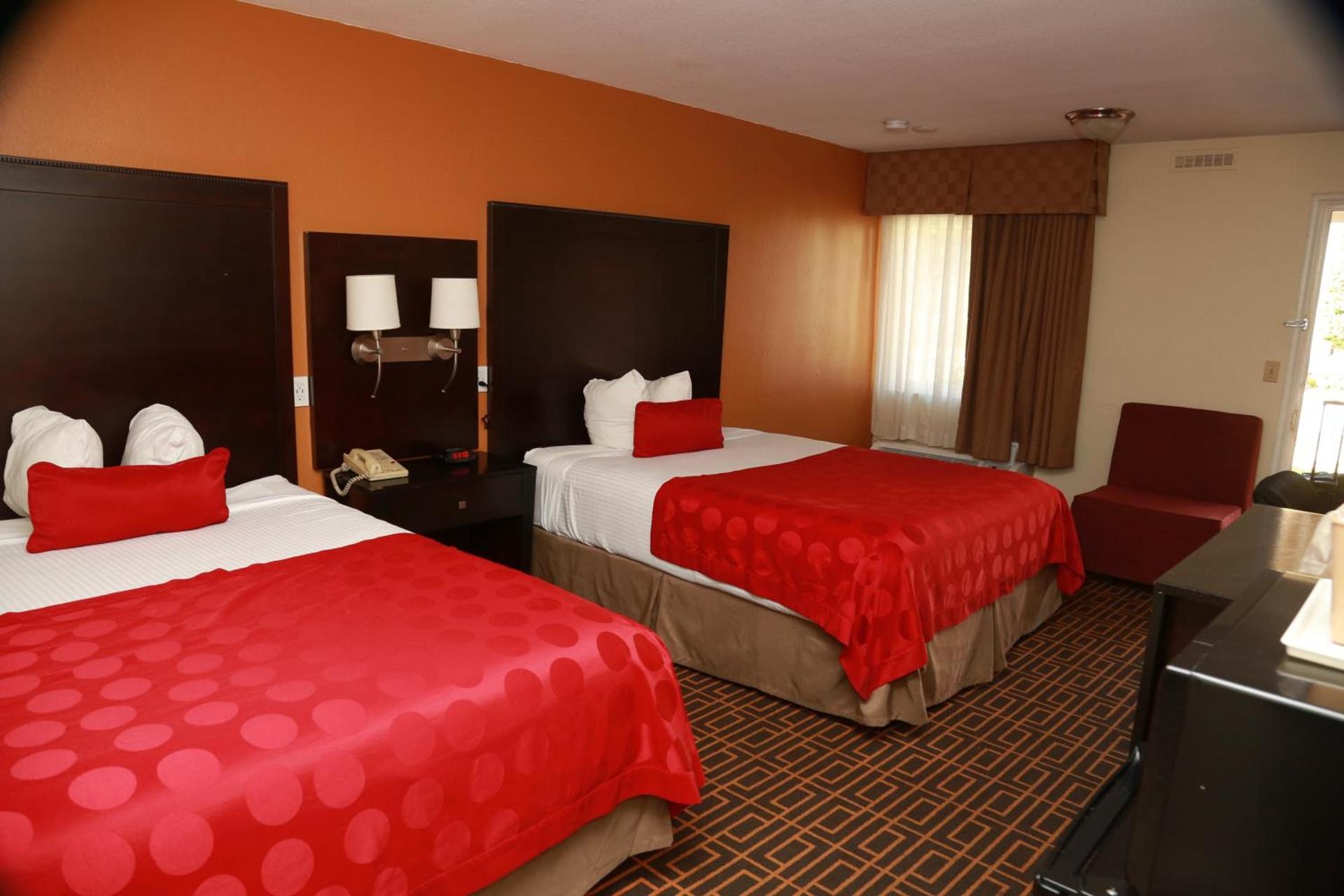 Ramada by Wyndham Fresno North photo 47