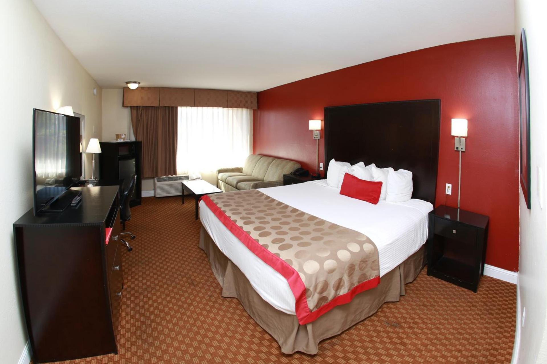 Ramada by Wyndham Fresno North photo 48