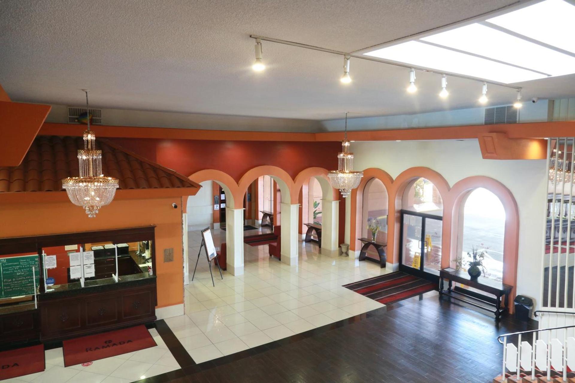 Ramada by Wyndham Fresno North photo 38