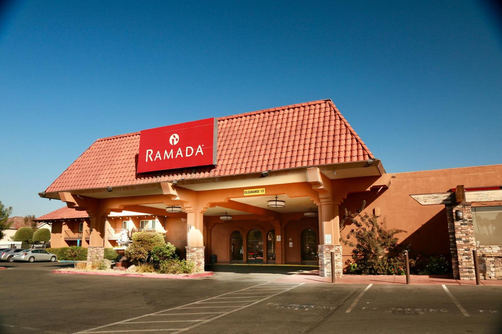Ramada by Wyndham Fresno North photo 50