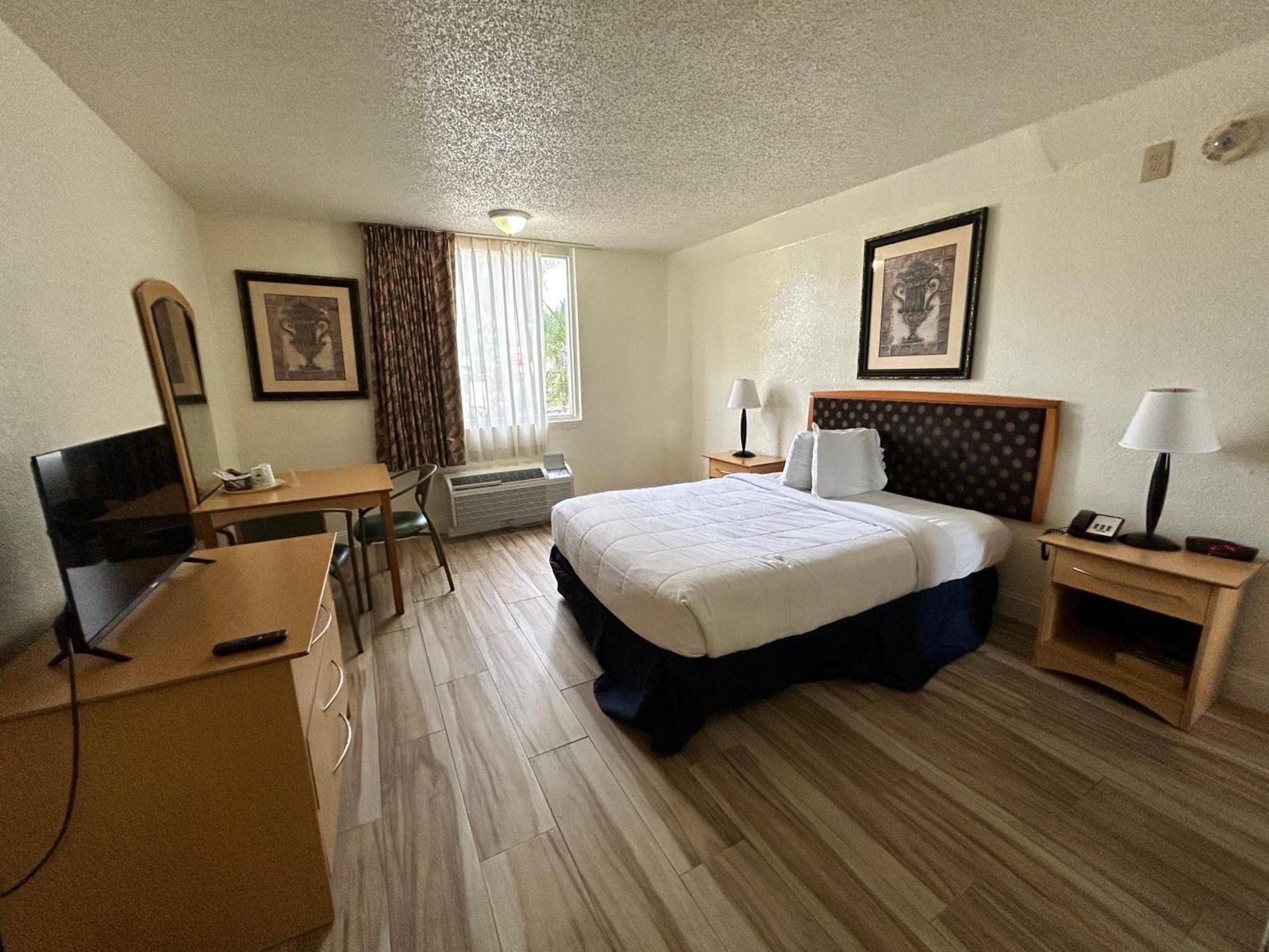 Monumental Movieland Hotel photo 18