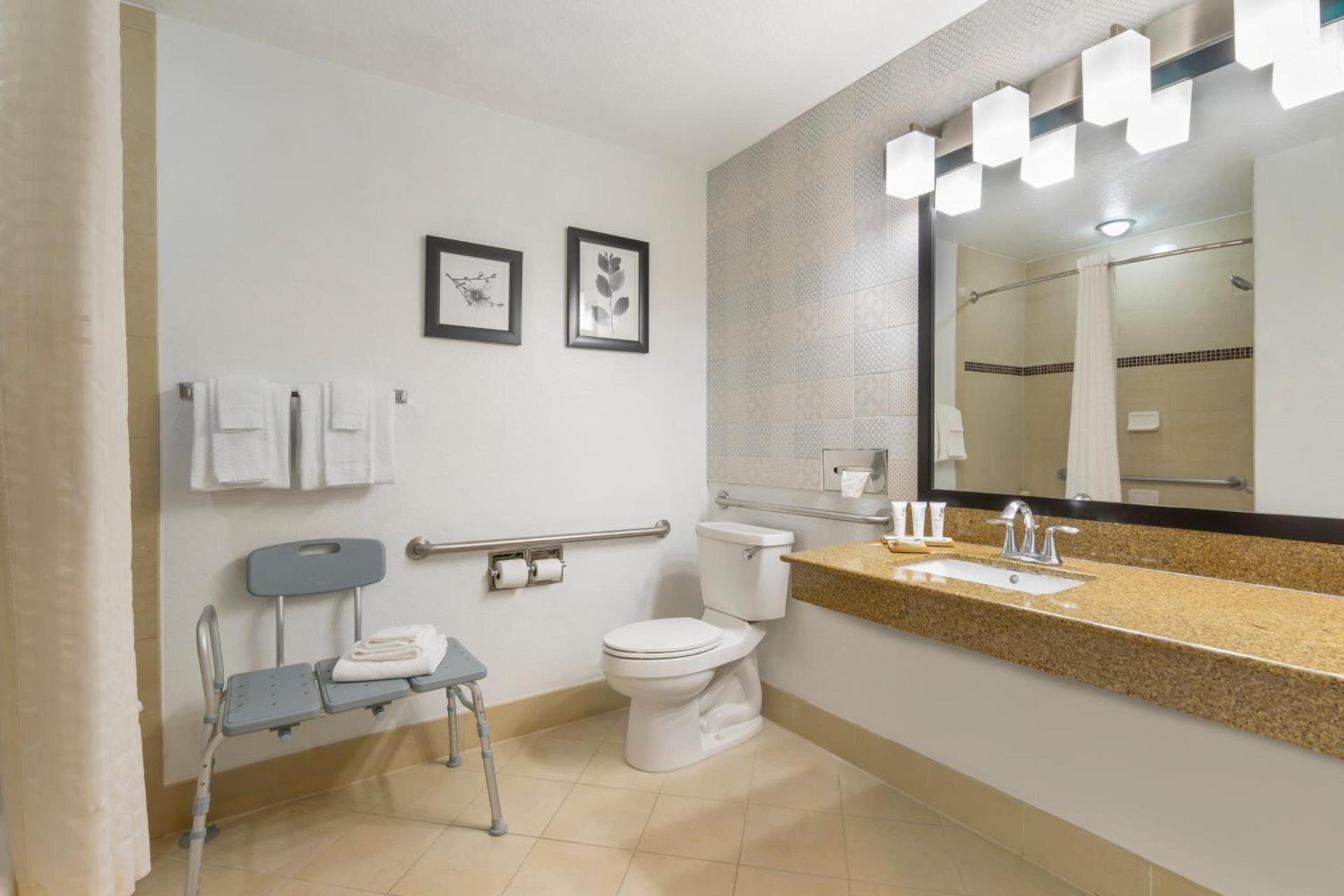 Country Inn & Suites by Radisson, Tampa Airport North, FL photo 59