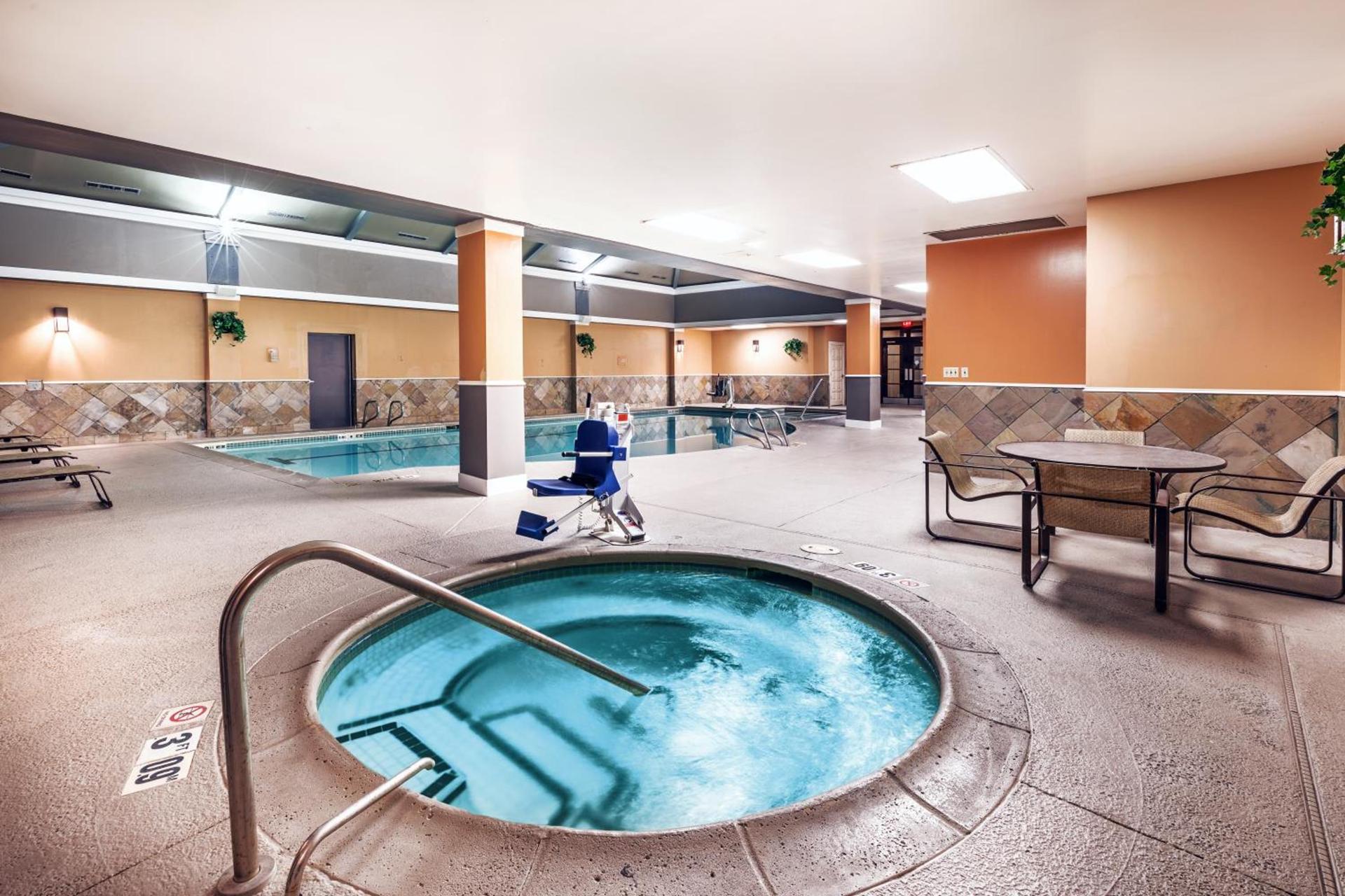 DoubleTree by Hilton Tulsa Downtown photo 2