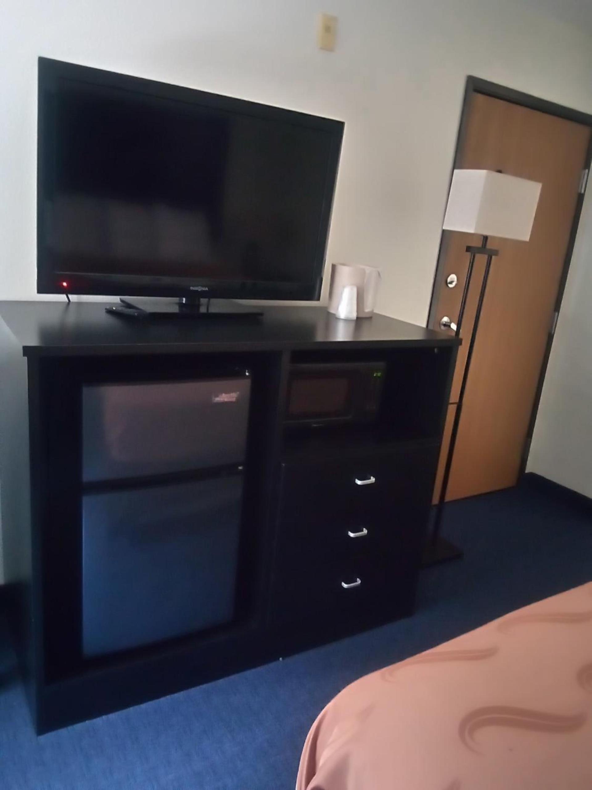 FairBridge Inn & Suites Sunnyside photo 2