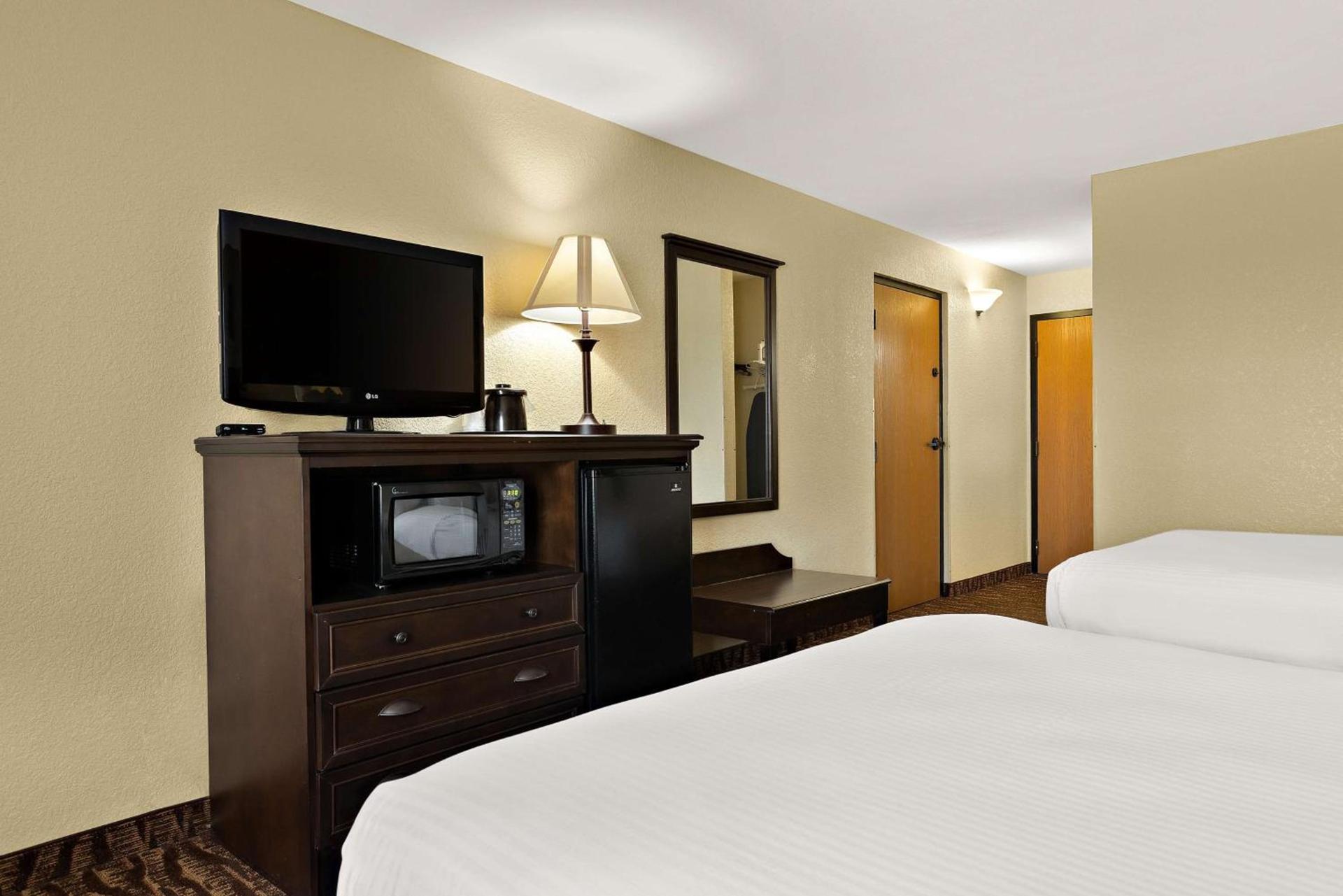 Best Western Center Pointe Inn photo 30