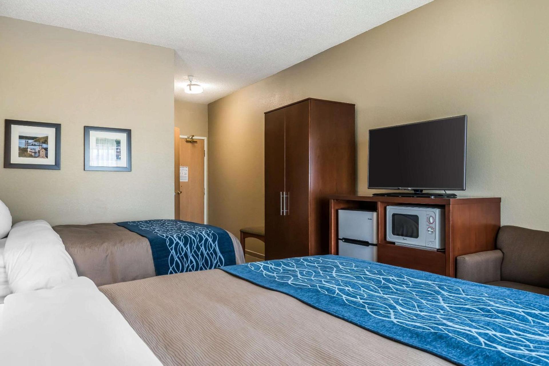 Country Inn & Suites by Radisson, Stillwater, MN photo 10