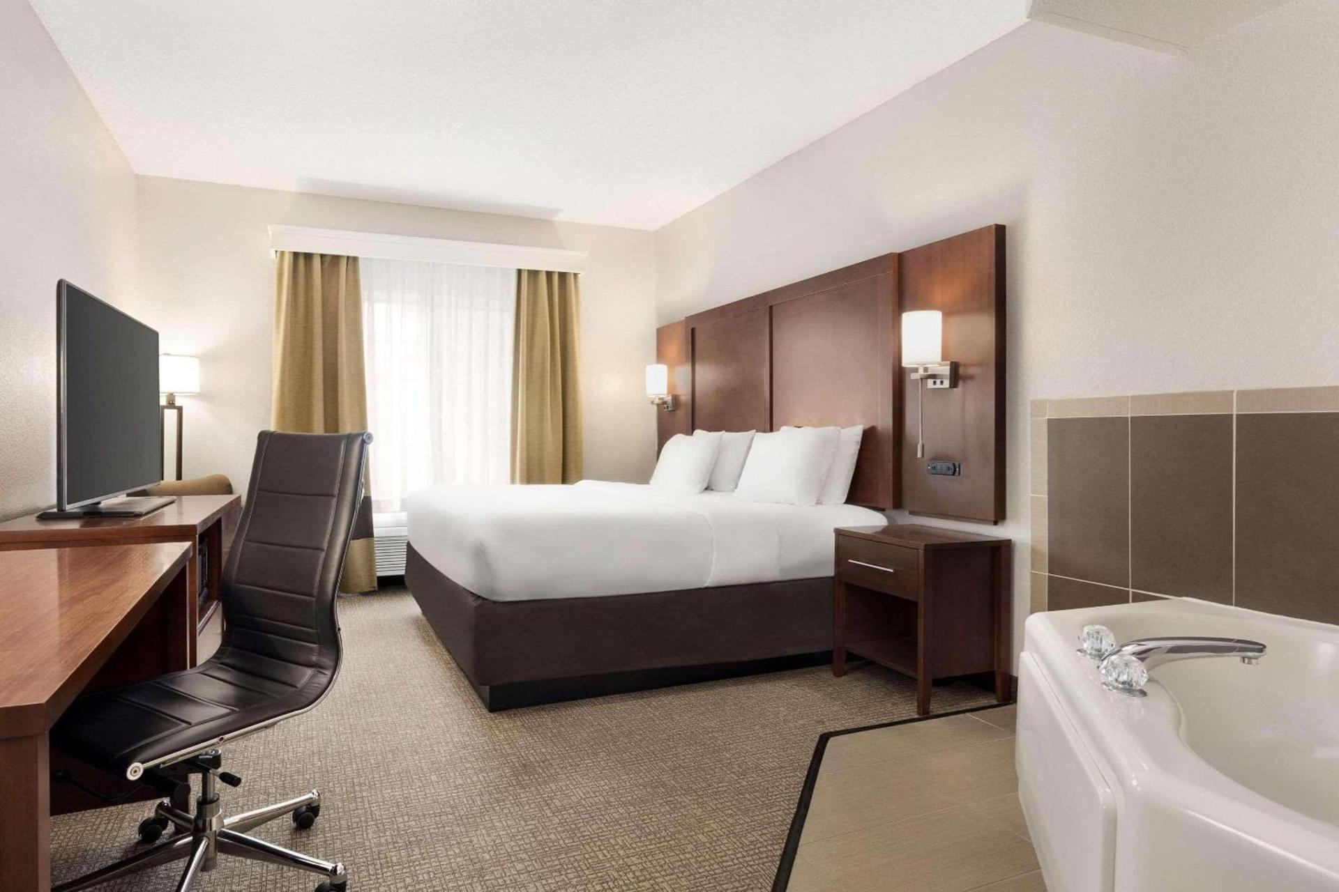 Country Inn & Suites by Radisson, Stillwater, MN photo 18