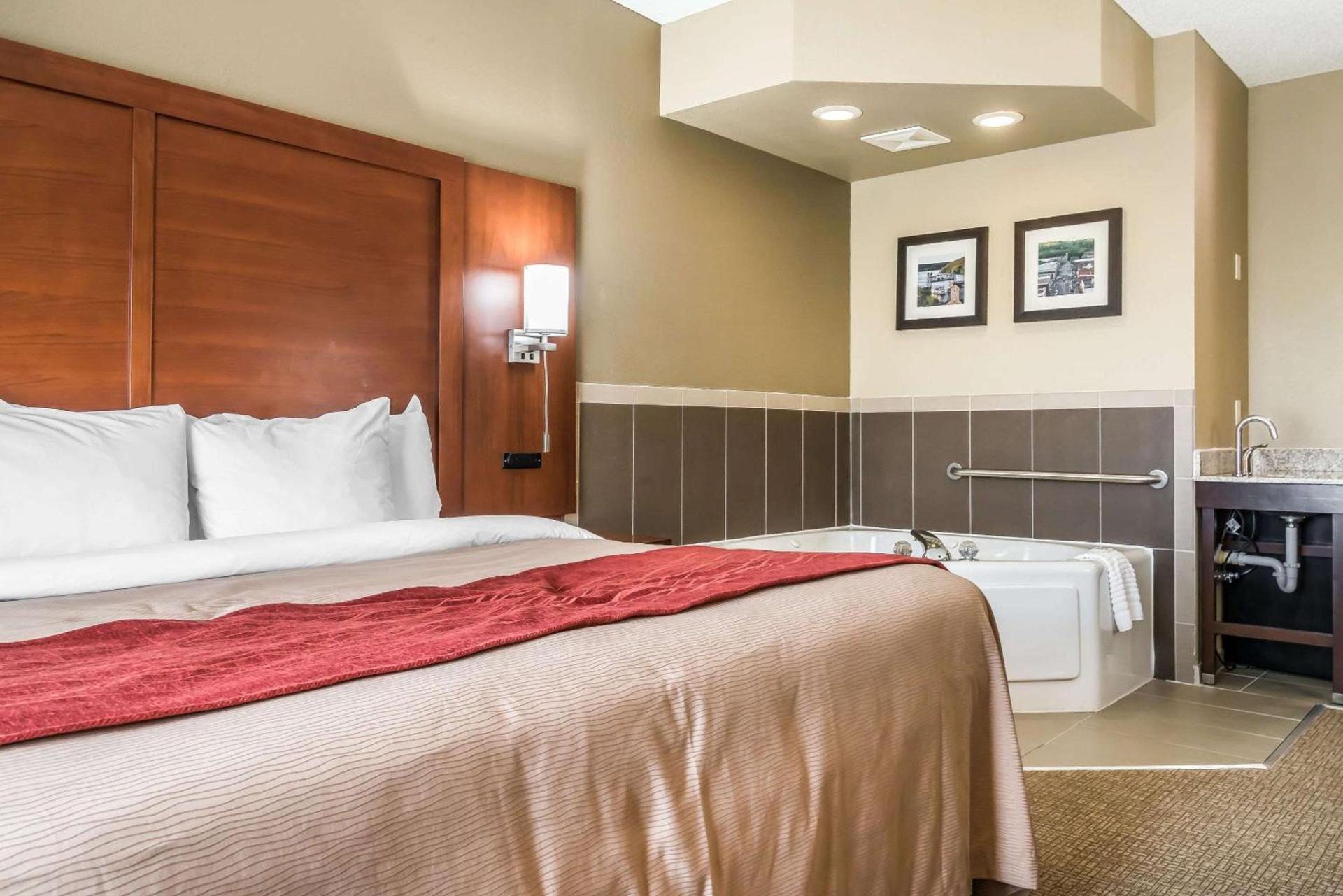Country Inn & Suites by Radisson, Stillwater, MN photo 33