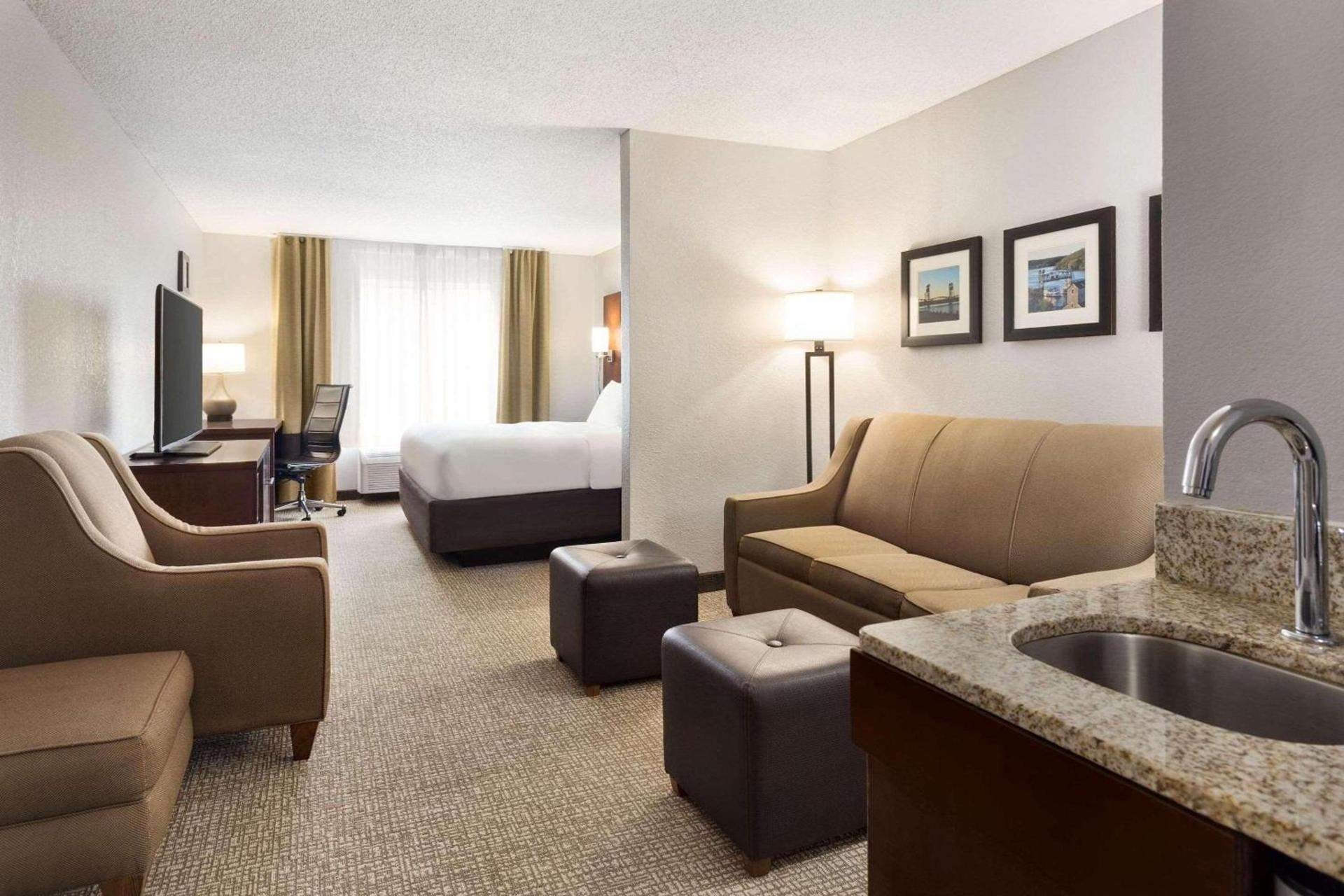 Country Inn & Suites by Radisson, Stillwater, MN photo 38