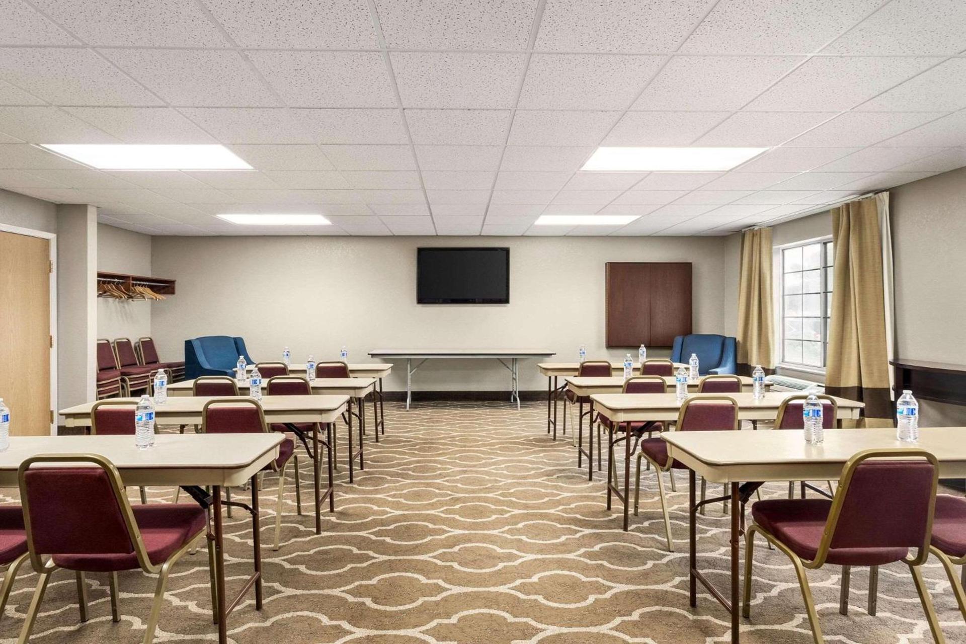 Country Inn & Suites by Radisson, Stillwater, MN photo 48