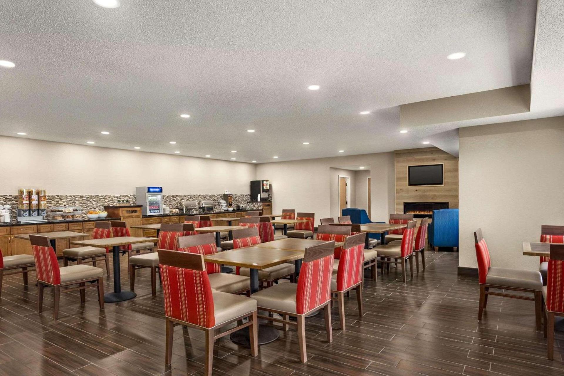 Country Inn & Suites by Radisson, Stillwater, MN photo 52