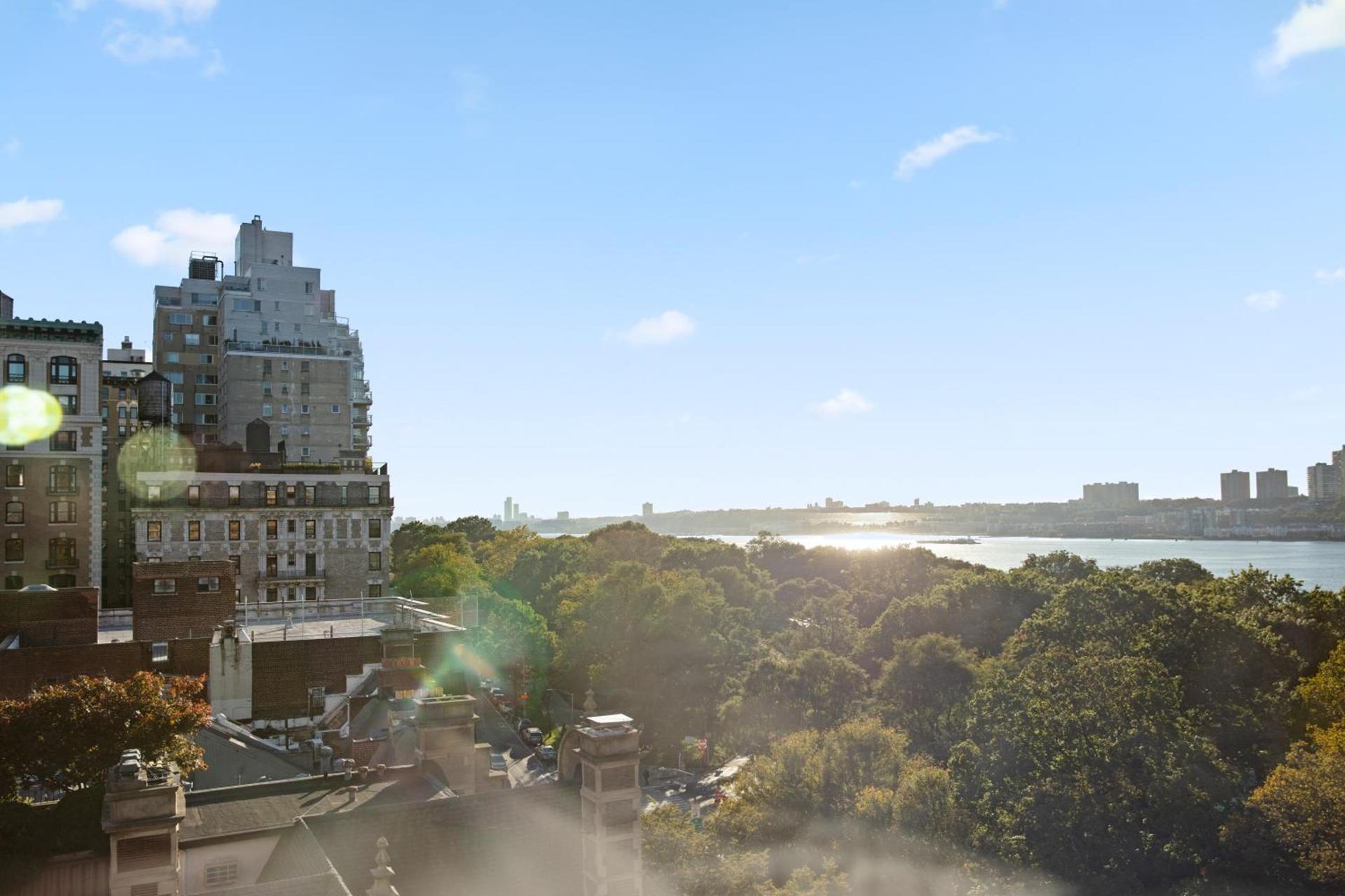 Riverside Tower Hotel photo 54