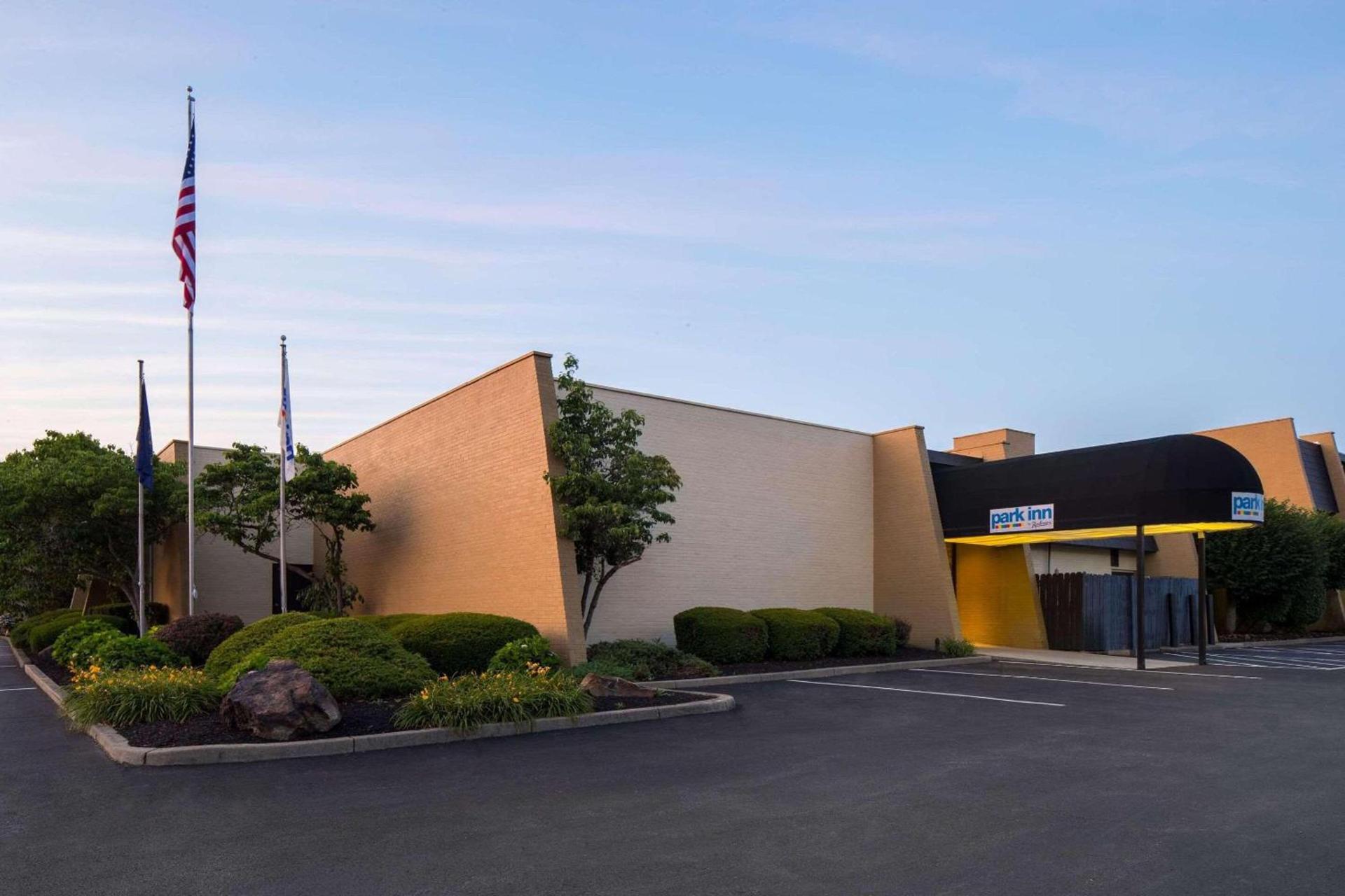 Park Inn By Radisson Sharon — hotel in West Middlesex