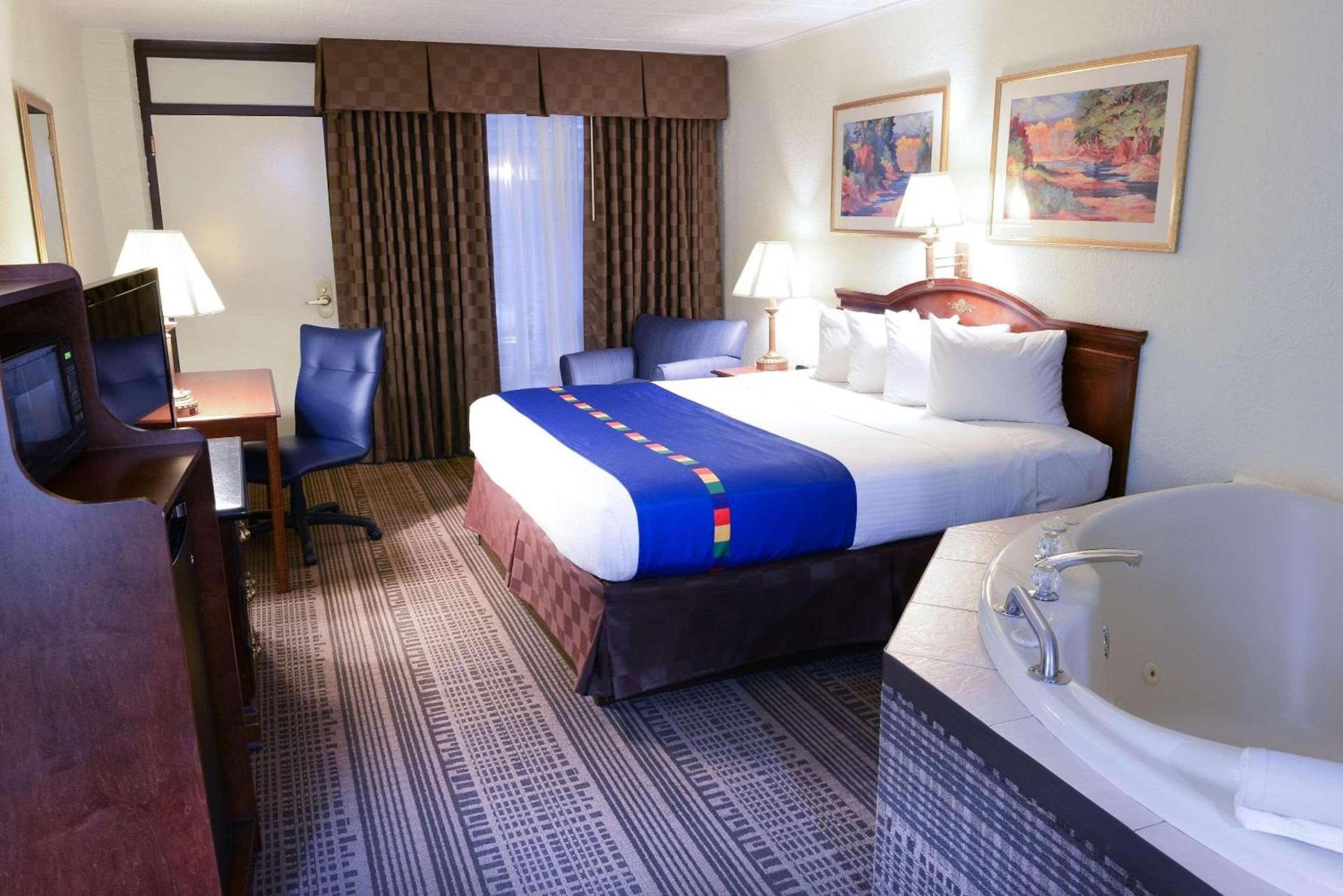 Park Inn By Radisson Sharon photo 10