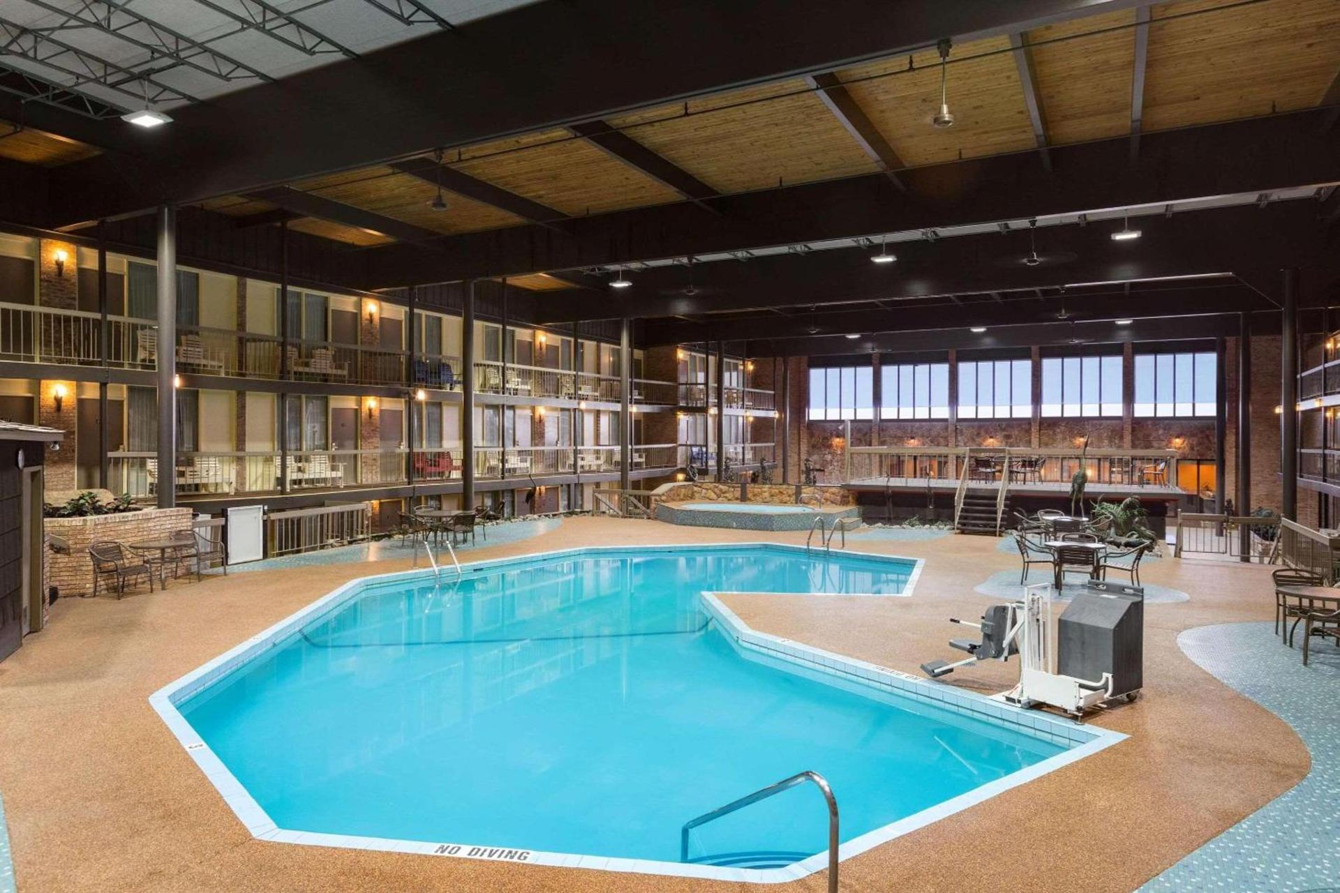 Park Inn By Radisson Sharon photo 15
