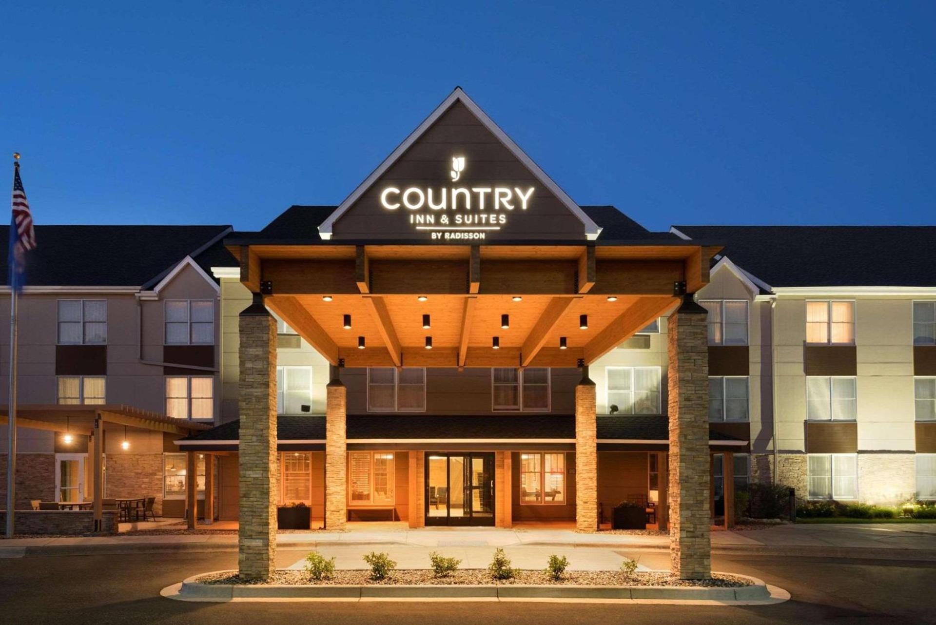 Country Inn & Suites by Radisson, Minneapolis West, MN — hotel in Plymouth