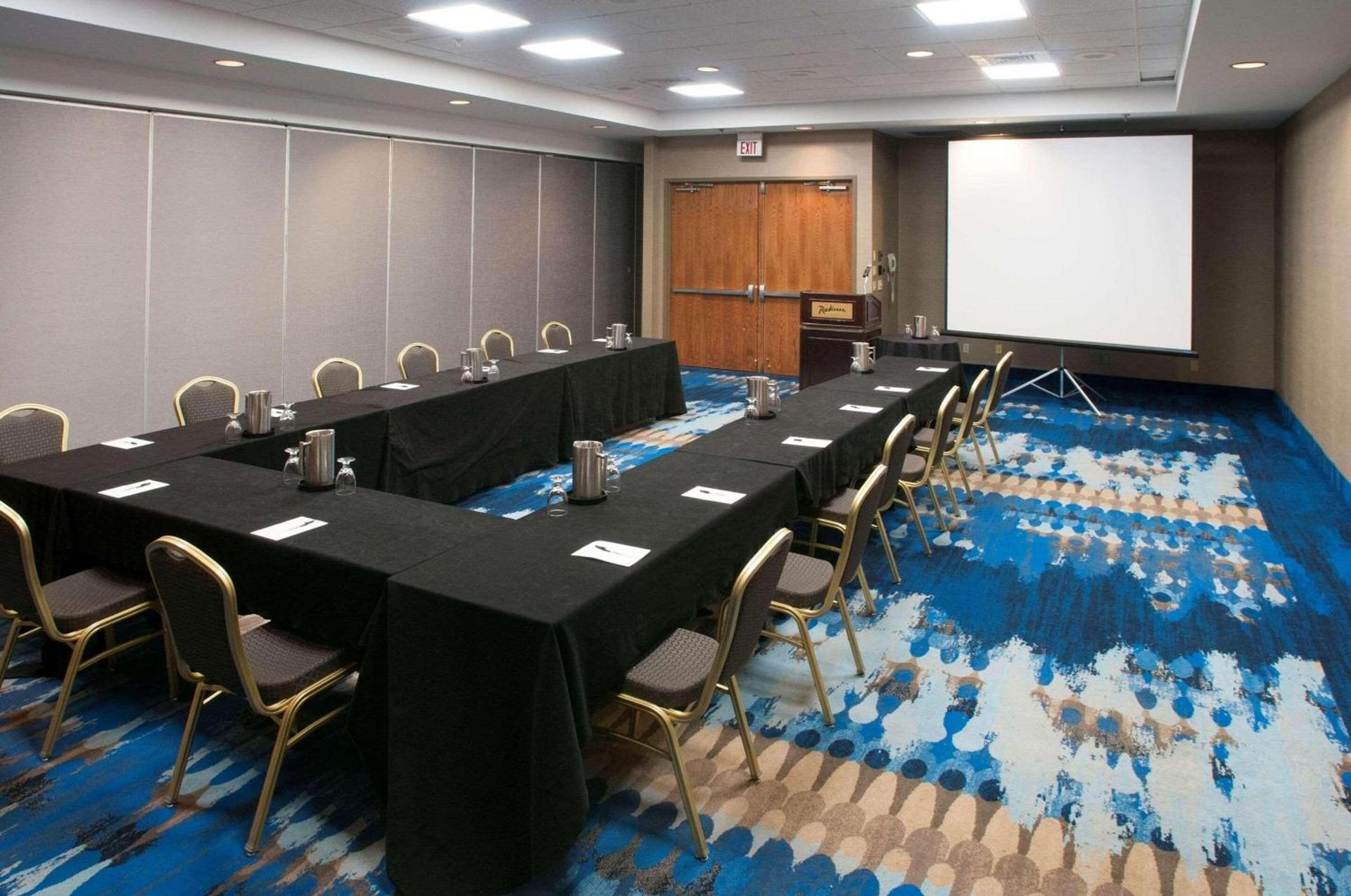 Oneida Casino Hotel photo 30