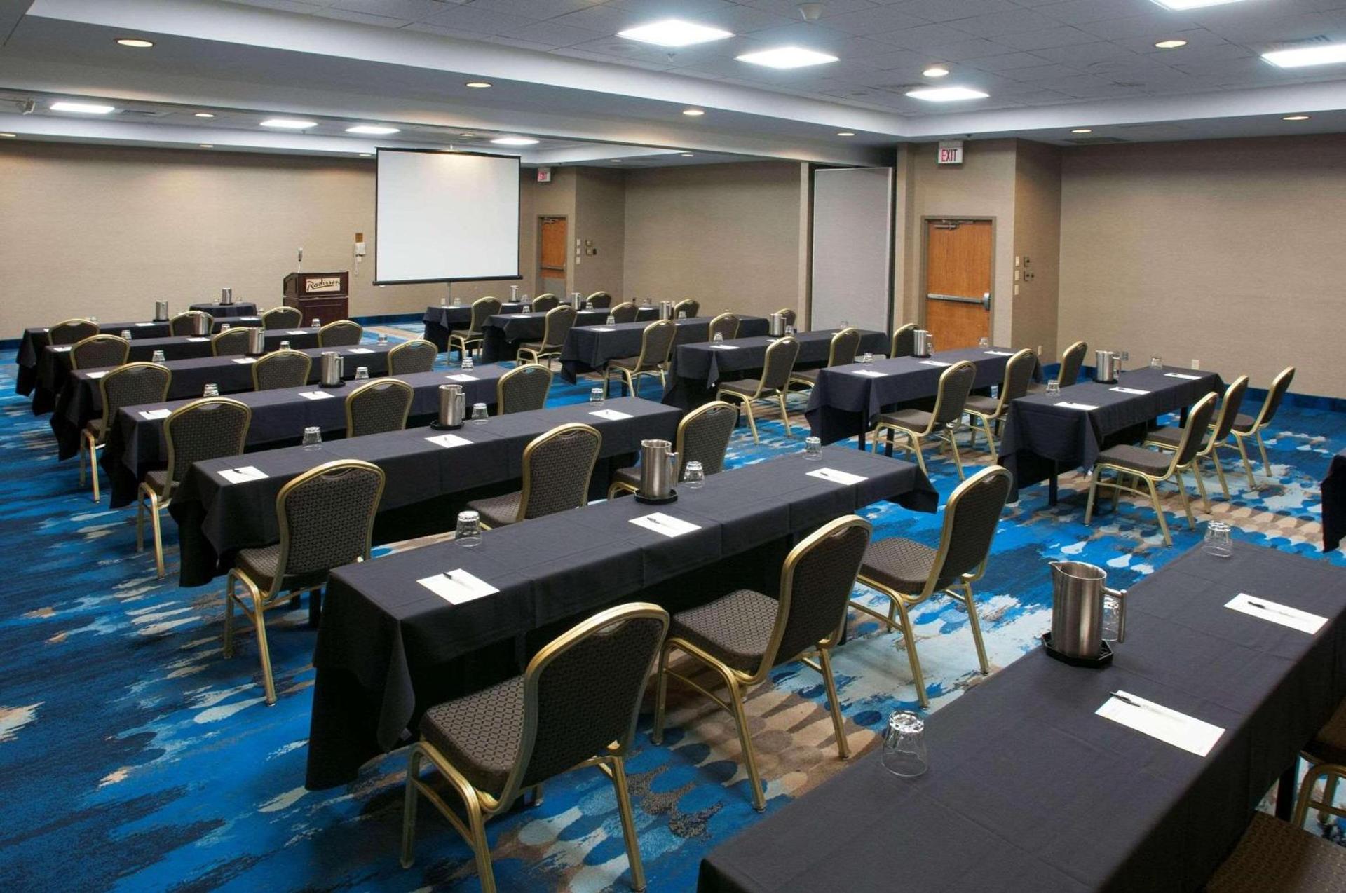Oneida Casino Hotel photo 39