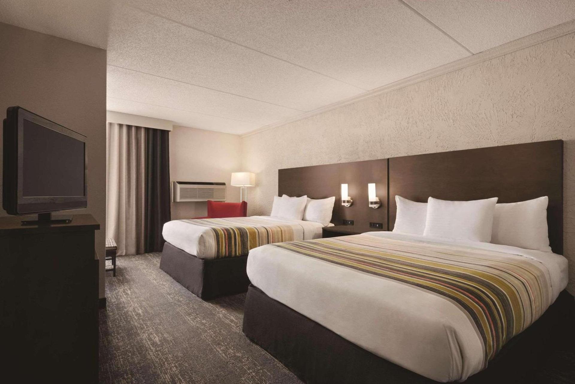 Country Inn & Suites by Radisson, Mt Pleasant-Racine West, WI photo 15