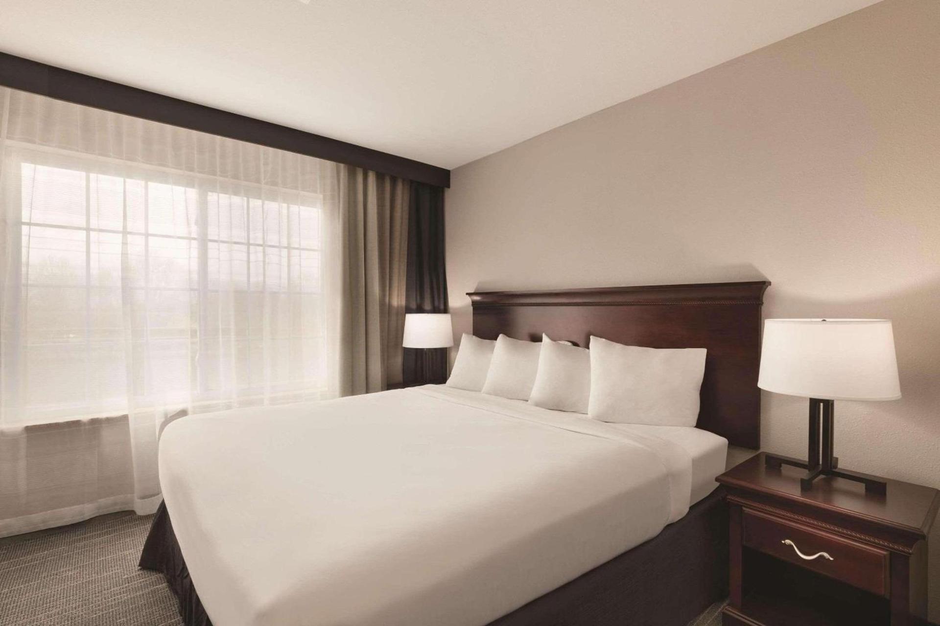 Garner Hotel Madison - Huntsville Airport by IHG photo 23