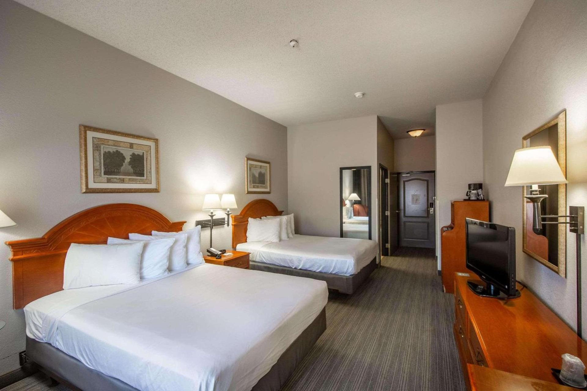 Country Inn & Suites by Radisson, El Dorado, AR photo 3
