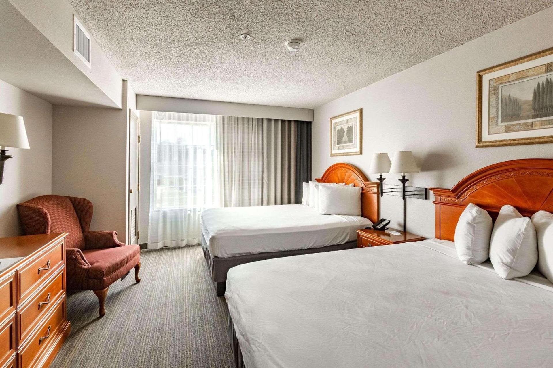 Country Inn & Suites by Radisson, El Dorado, AR photo 5