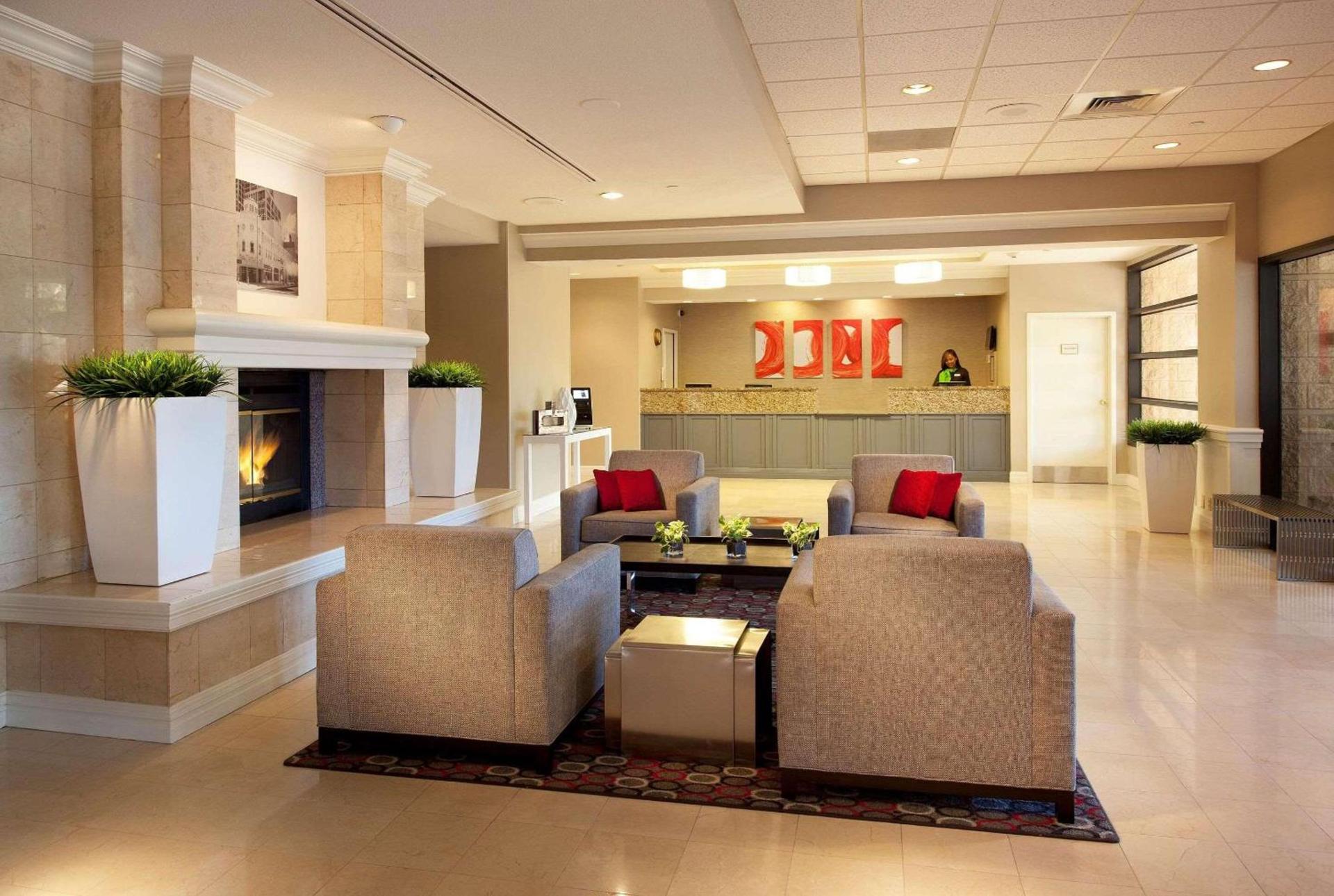Radisson Hotel Phoenix Airport photo 51