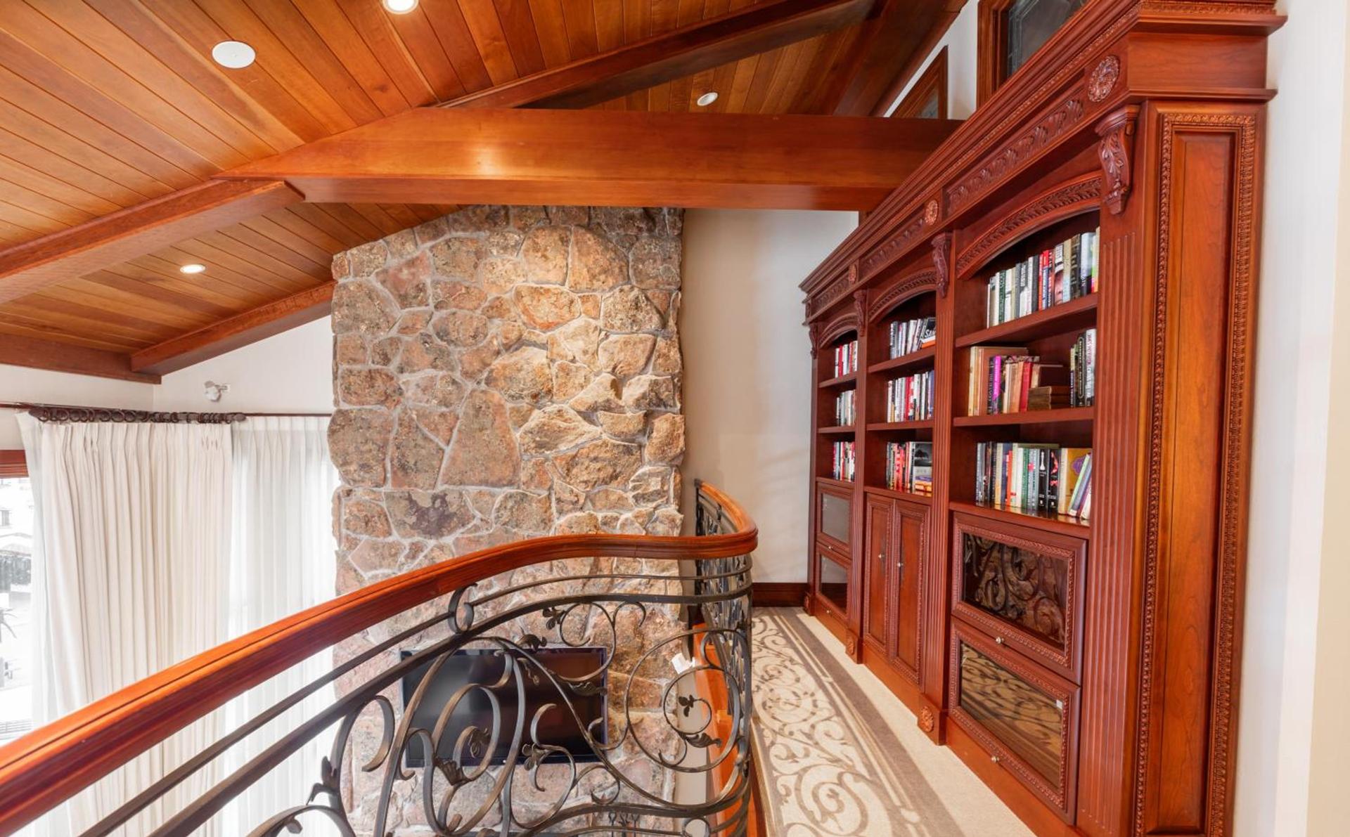 Lodge at Vail Condominiums photo 45
