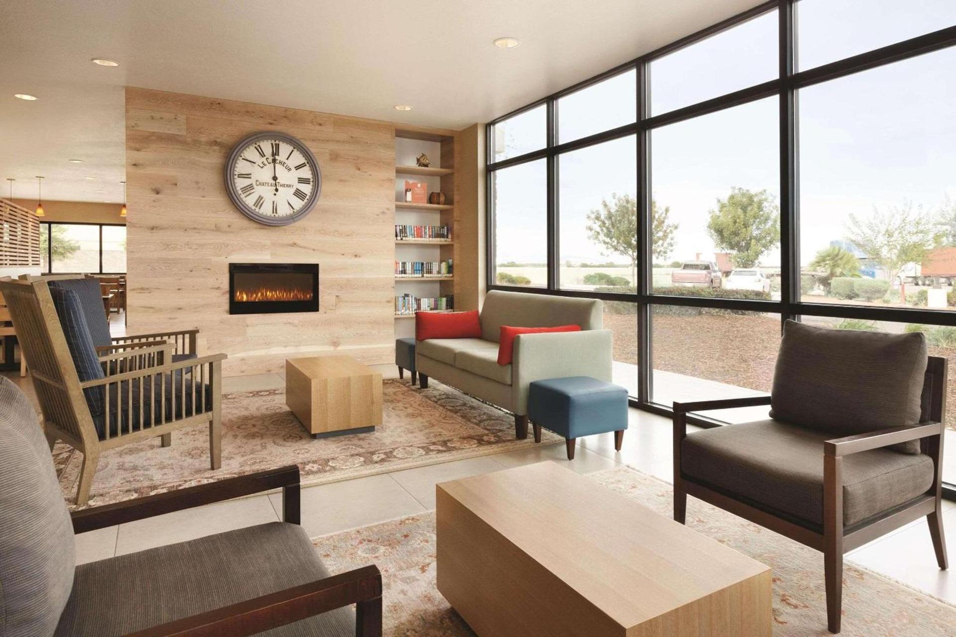 University Hotel Davis Area by IHG photo 2