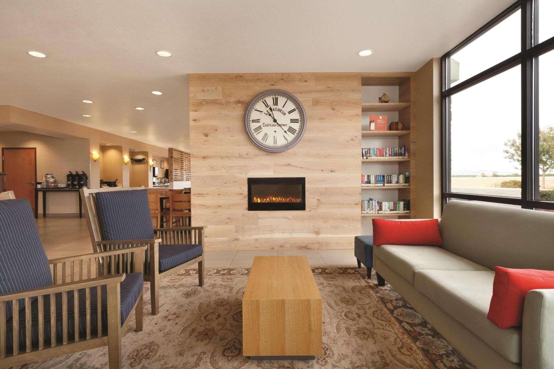 University Hotel Davis Area by IHG photo 3