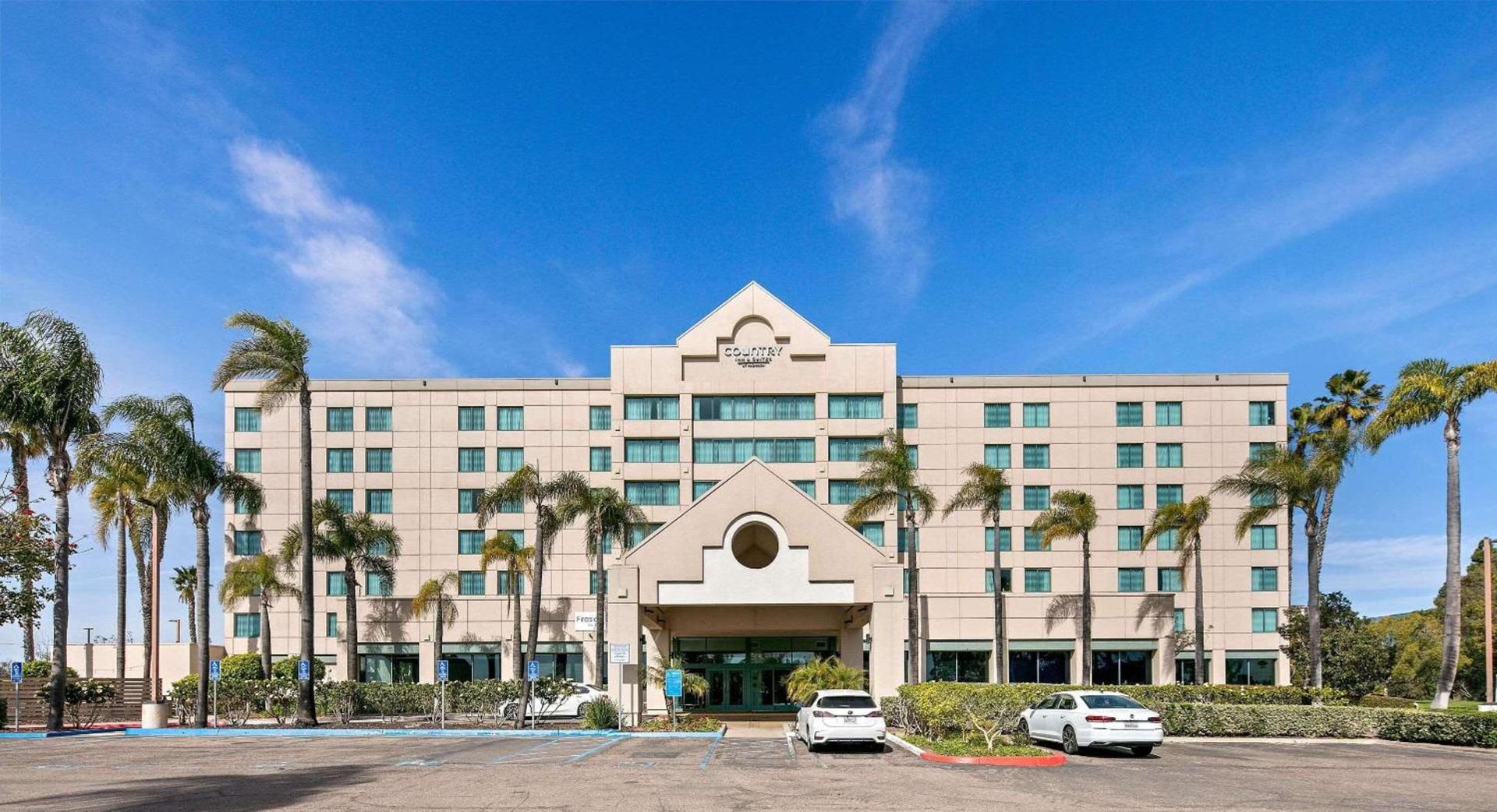 Country Inn & Suites by Radisson, San Diego North, CA photo 1