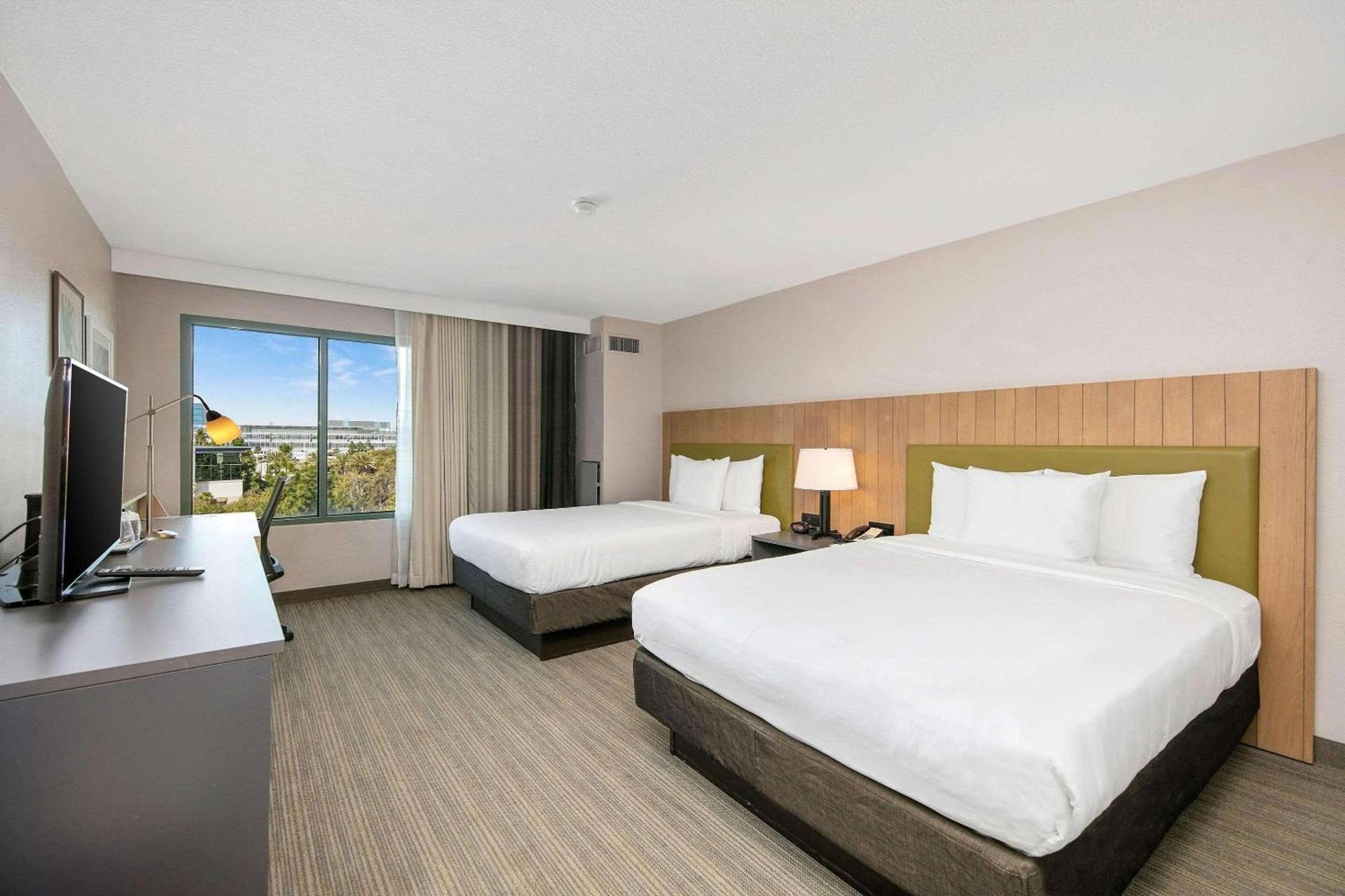 Country Inn & Suites by Radisson, San Diego North, CA photo 6