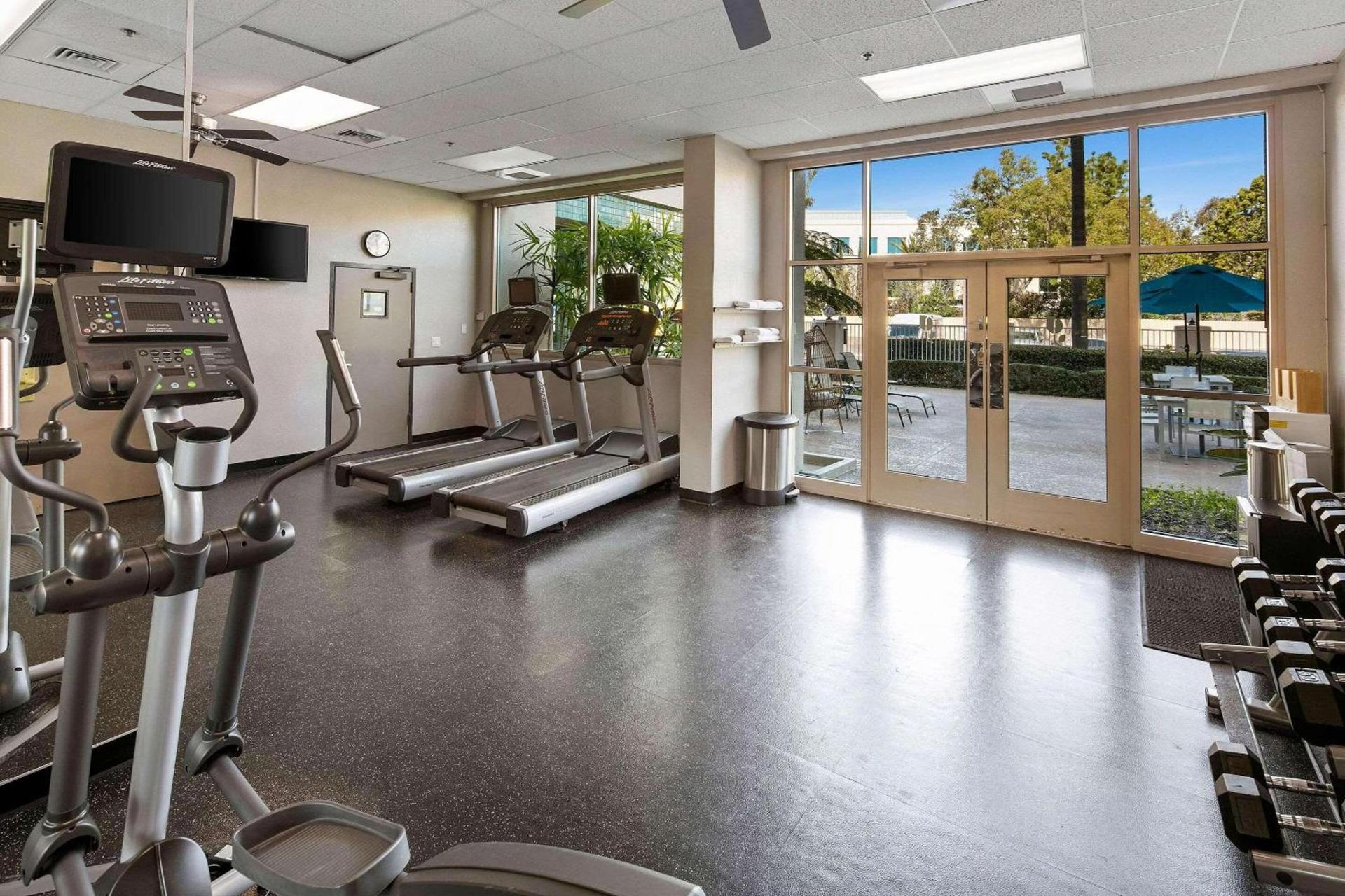 Country Inn & Suites by Radisson, San Diego North, CA photo 11