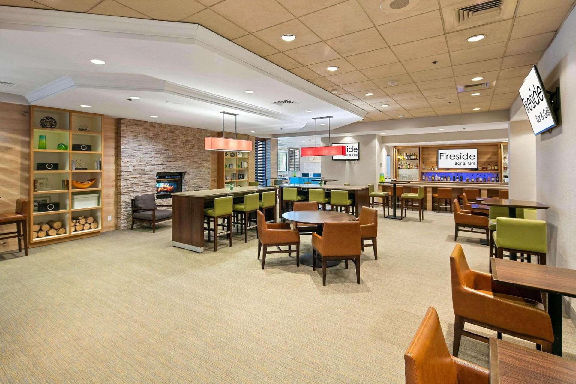 Country Inn & Suites by Radisson, San Diego North, CA photo 29
