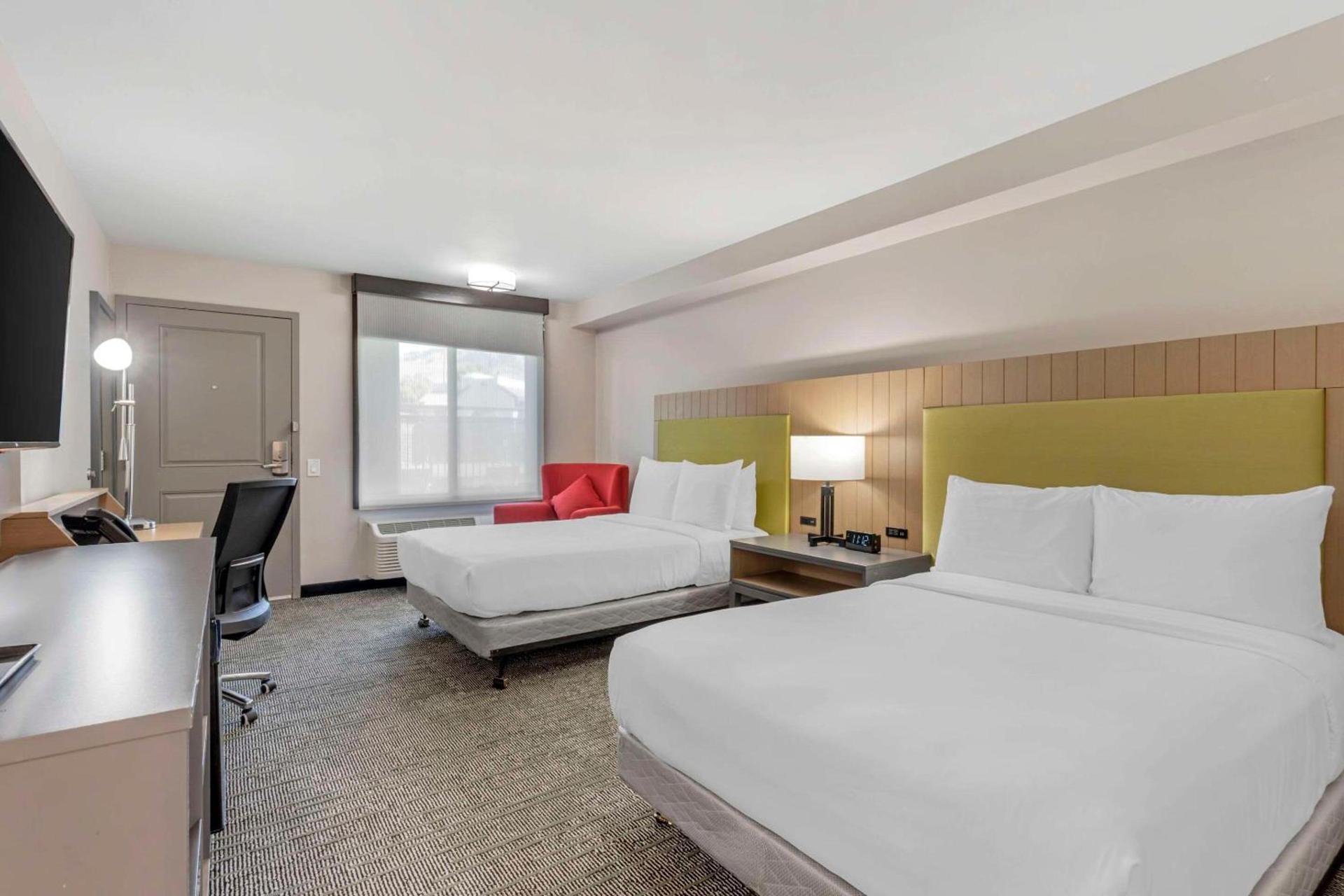 Country Inn & Suites by Radisson, Vallejo Napa Valley, CA photo 5