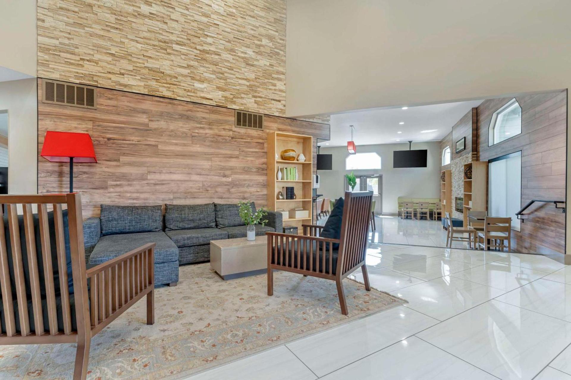 Country Inn & Suites by Radisson, Vallejo Napa Valley, CA photo 4