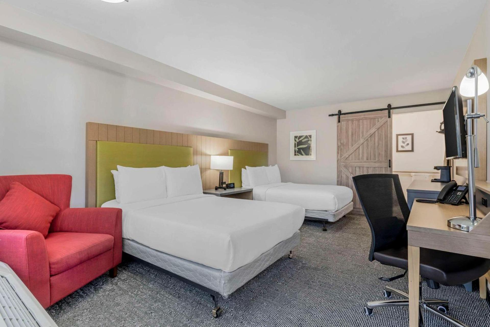 Country Inn & Suites by Radisson, Vallejo Napa Valley, CA photo 6