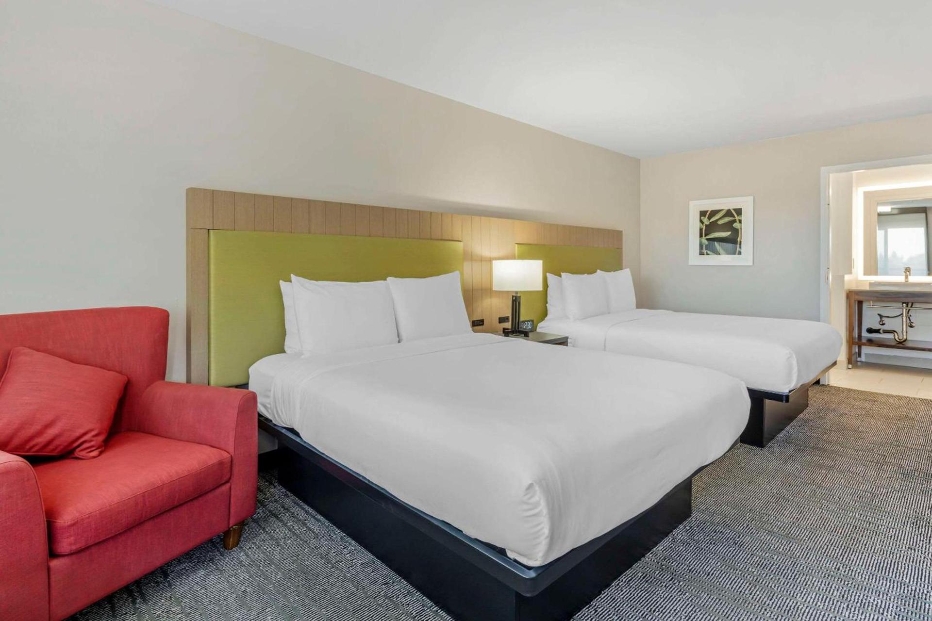 Country Inn & Suites by Radisson, Vallejo Napa Valley, CA photo 20