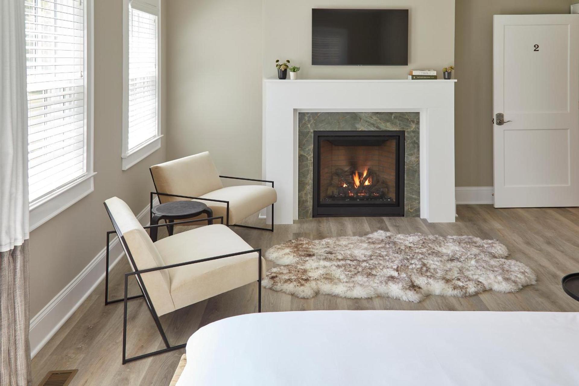 The Kent Collection - The Firefly Inn photo 15