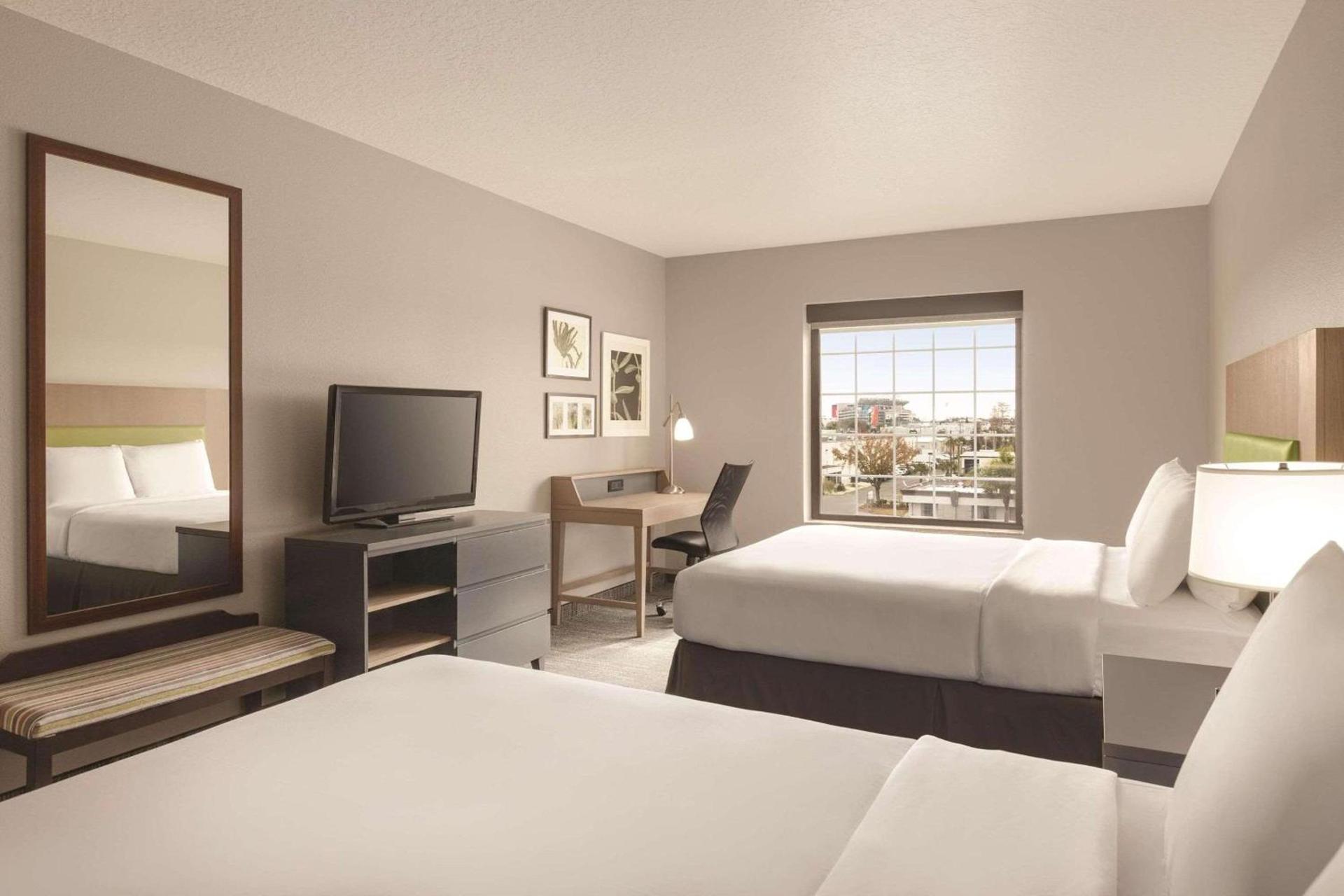 Country Inn & Suites by Radisson, RJ Stadium - Tampa Airport East photo 9